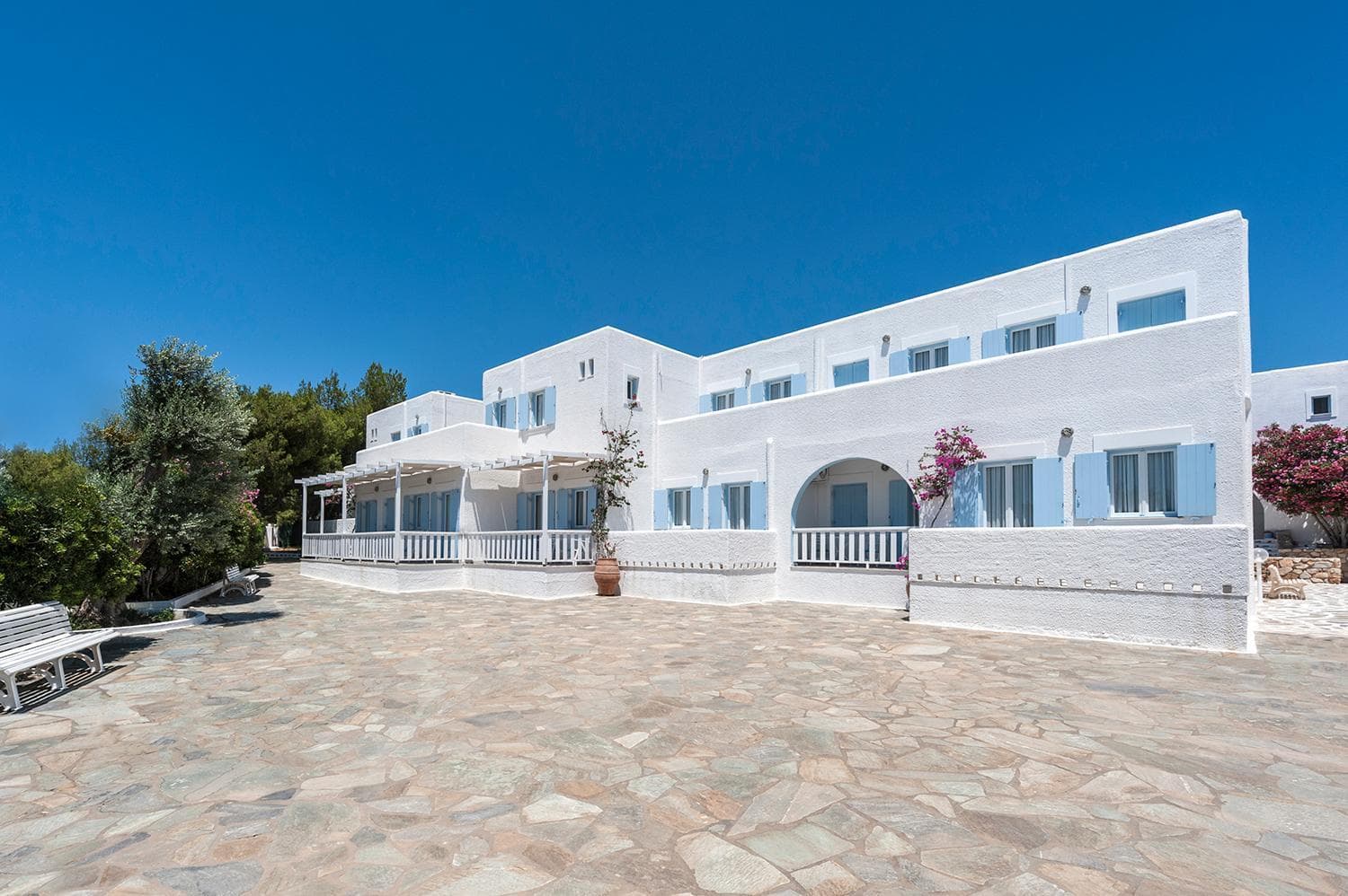 Narges Hotel