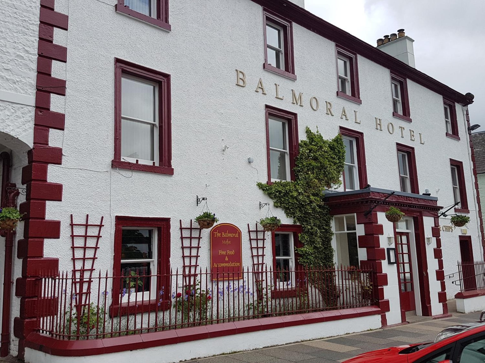 Balmoral Hotel