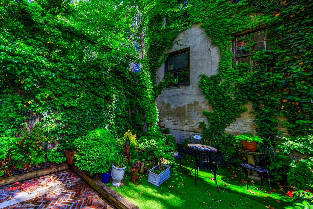 Chelsea Pines Inn
