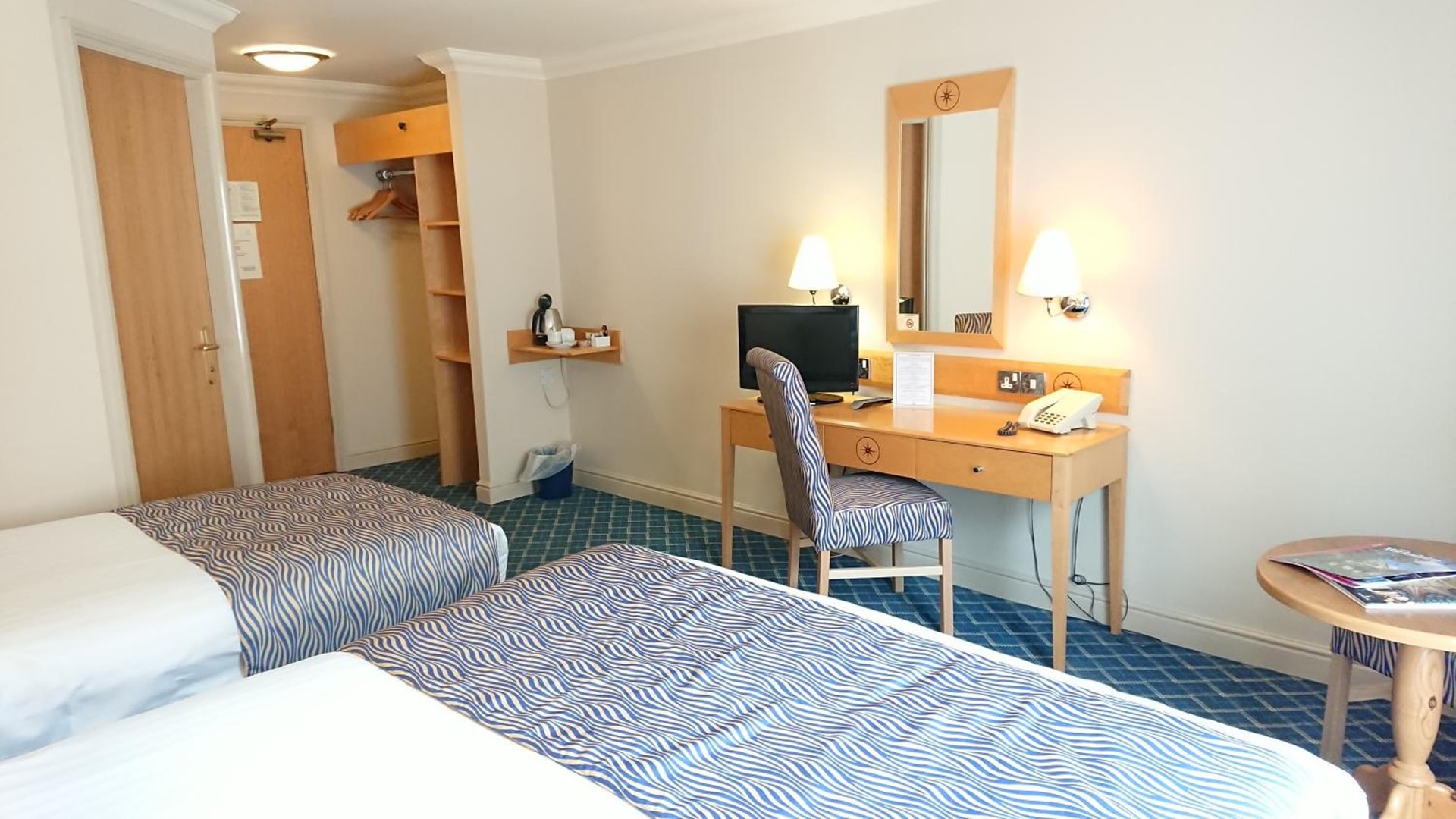 The Queens Hotel & Victoria Cloisters Apartments