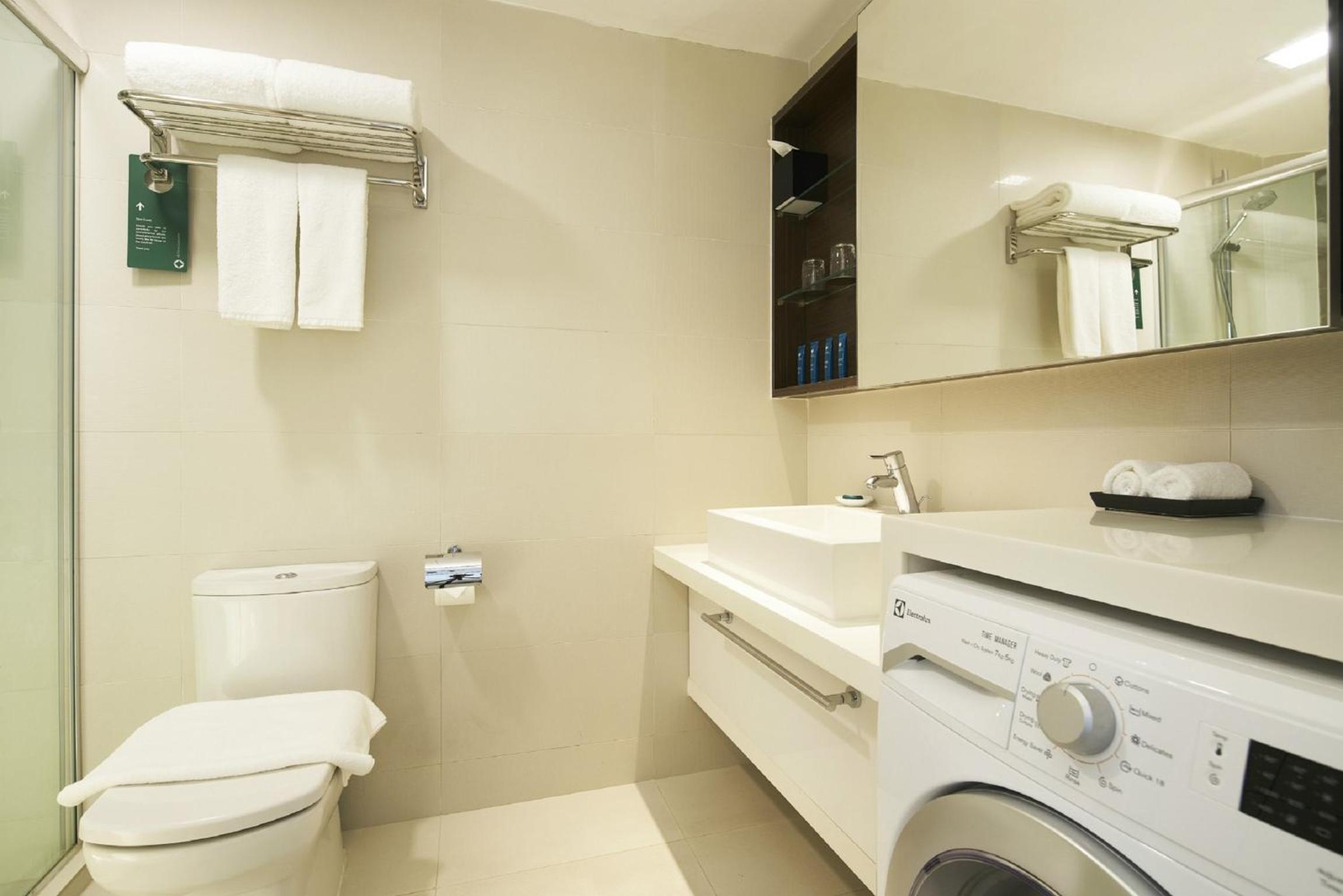 PARKROYAL Serviced Suites Singapore