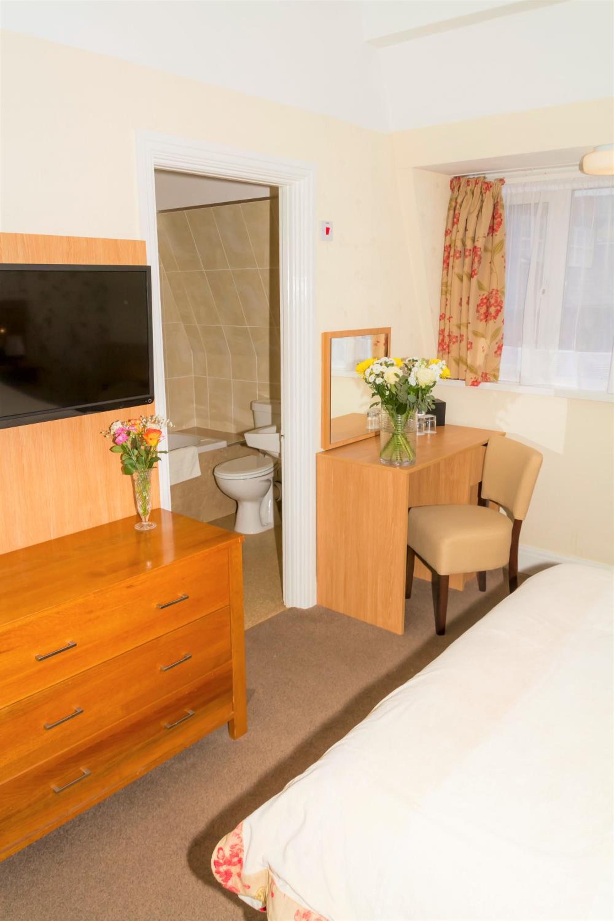 Kingston Theatre Hotel