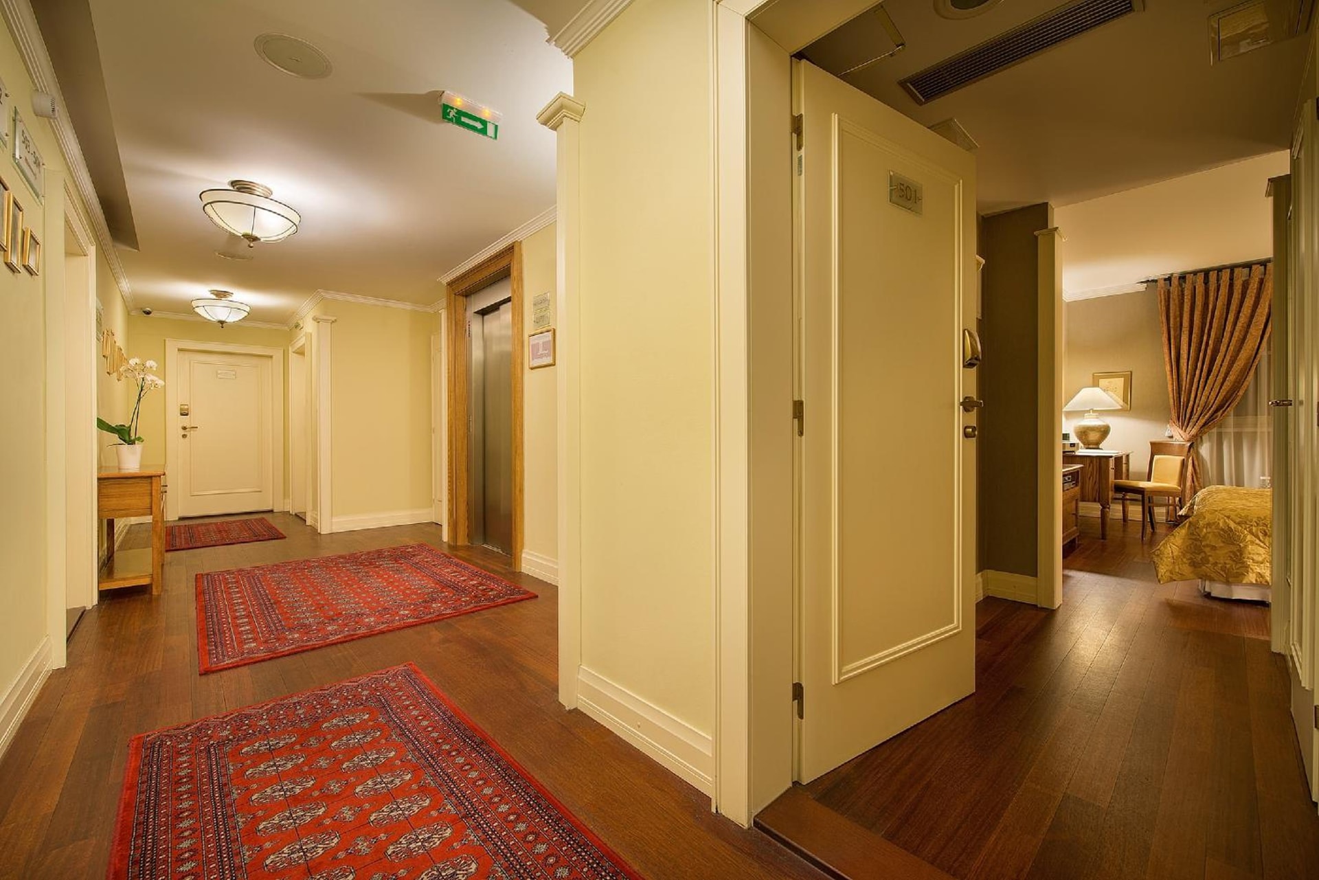 Marrol's Boutique Hotel