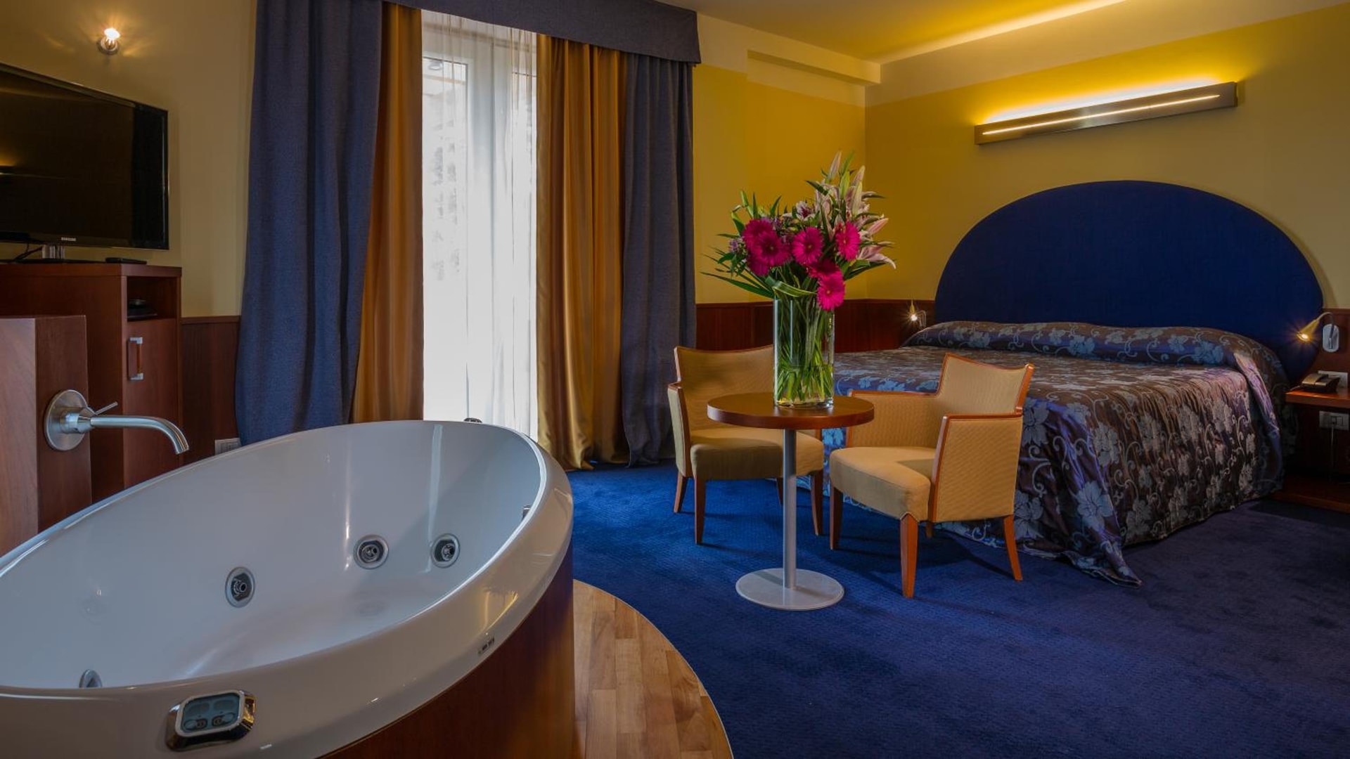 Color Hotel Style, Design & Gourmet
