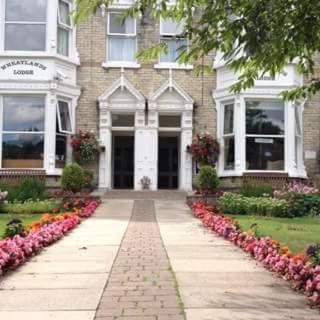 Wheatlands Lodge Hotel