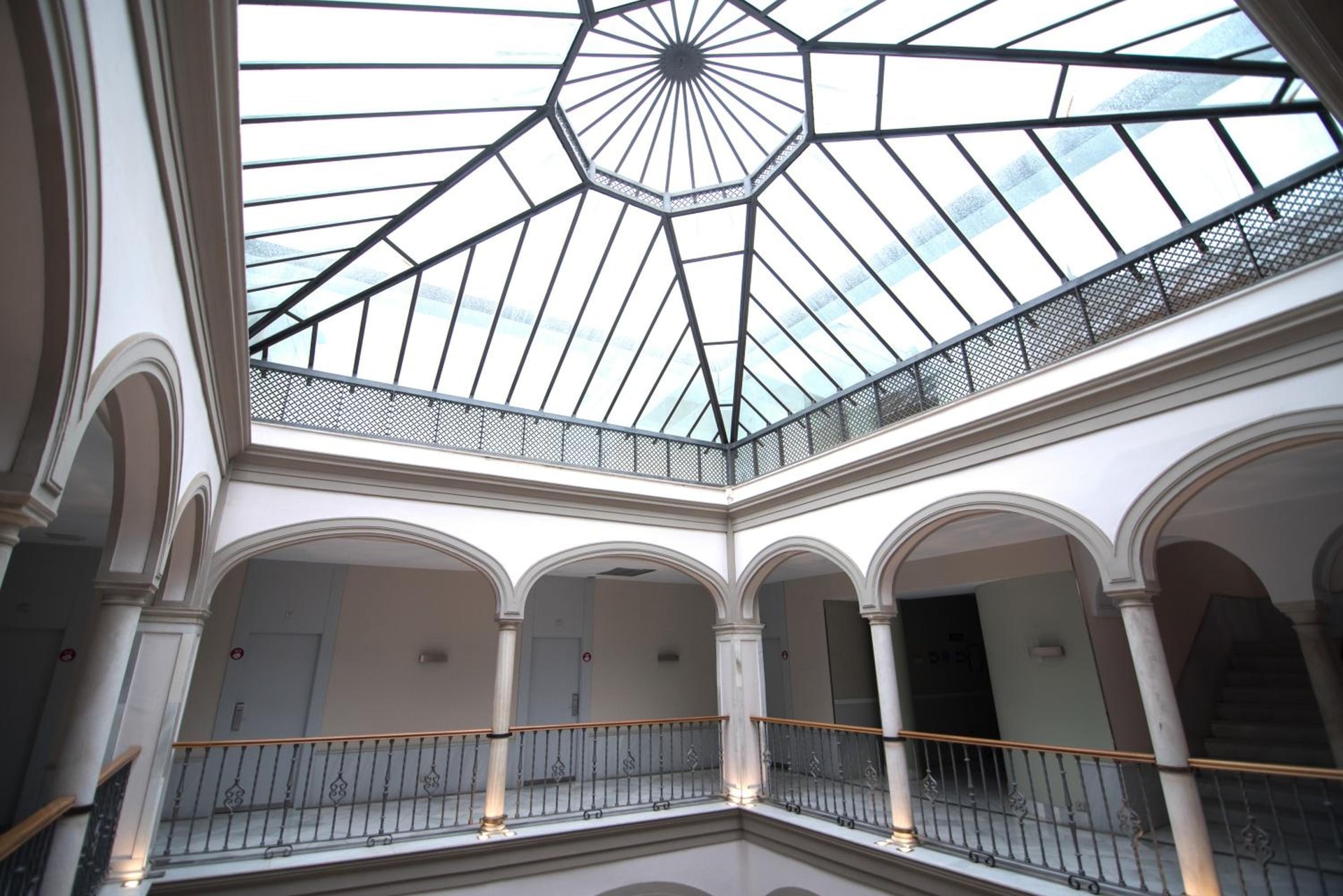 Petit Palace Marques Santa Ana