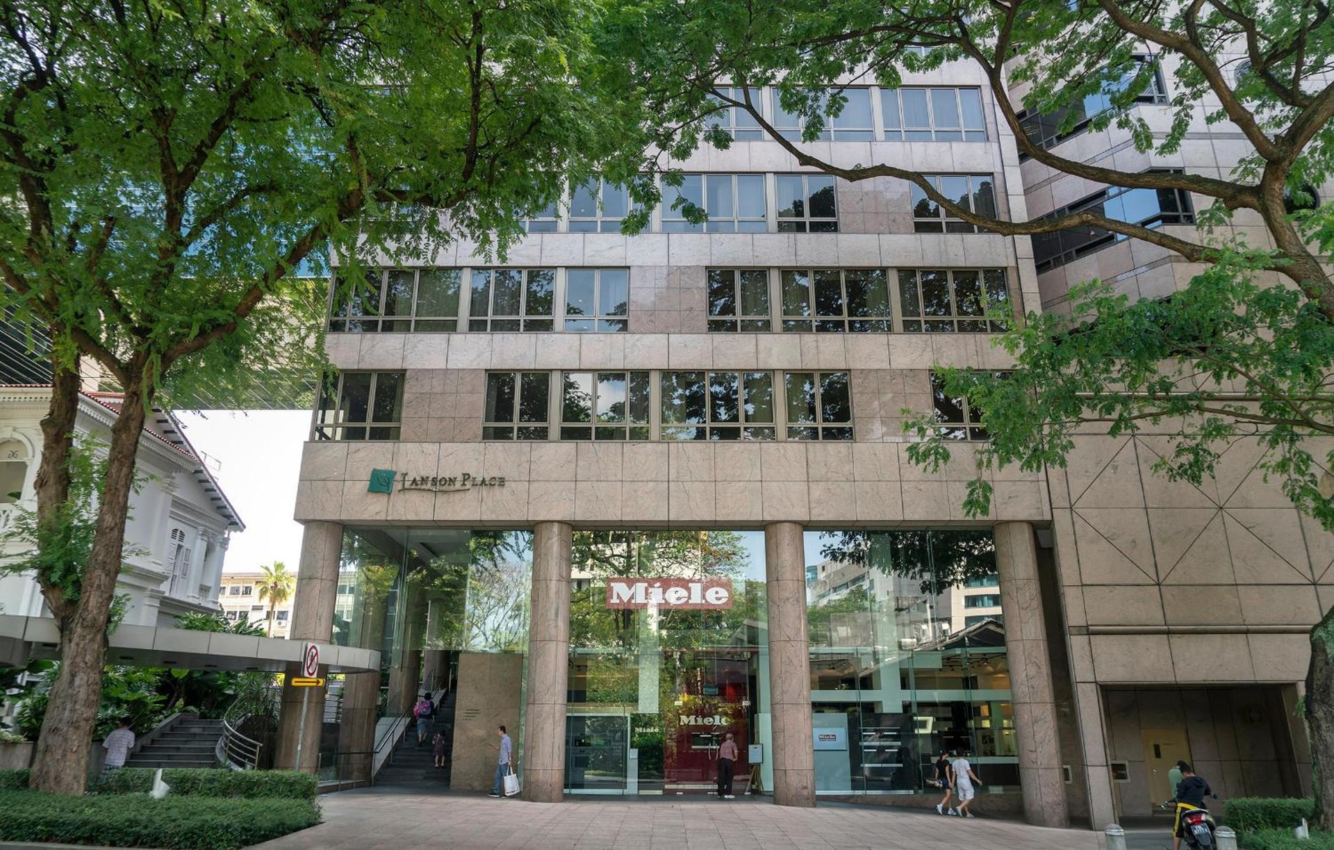 Lanson Place Winsland, Singapore