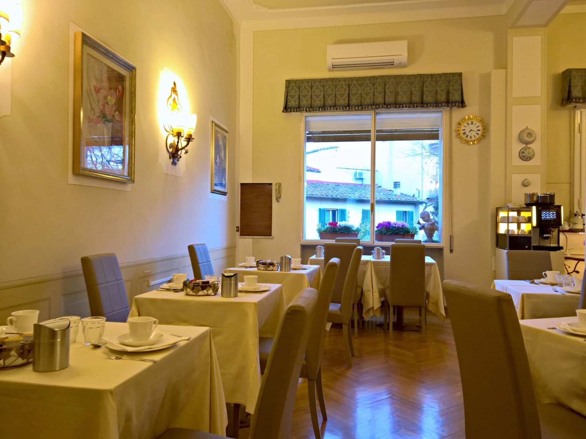 Hotel David