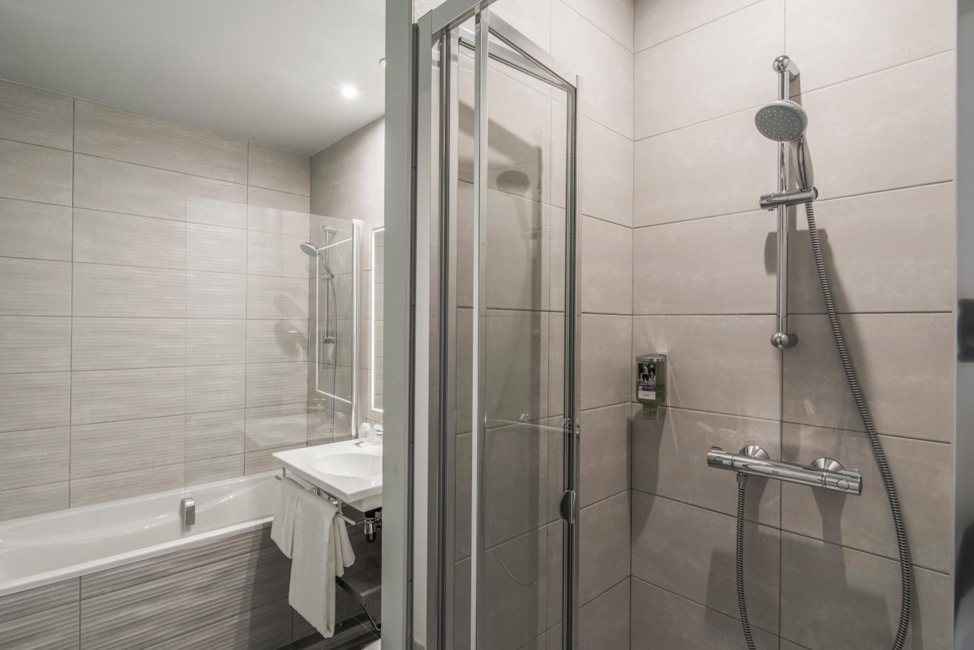 Hôtel Mercure Paris Suresnes Longchamp
