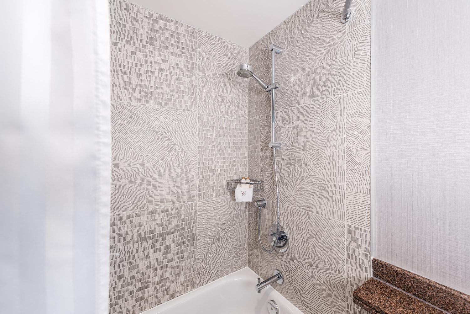 Carmana Hotel & Suites