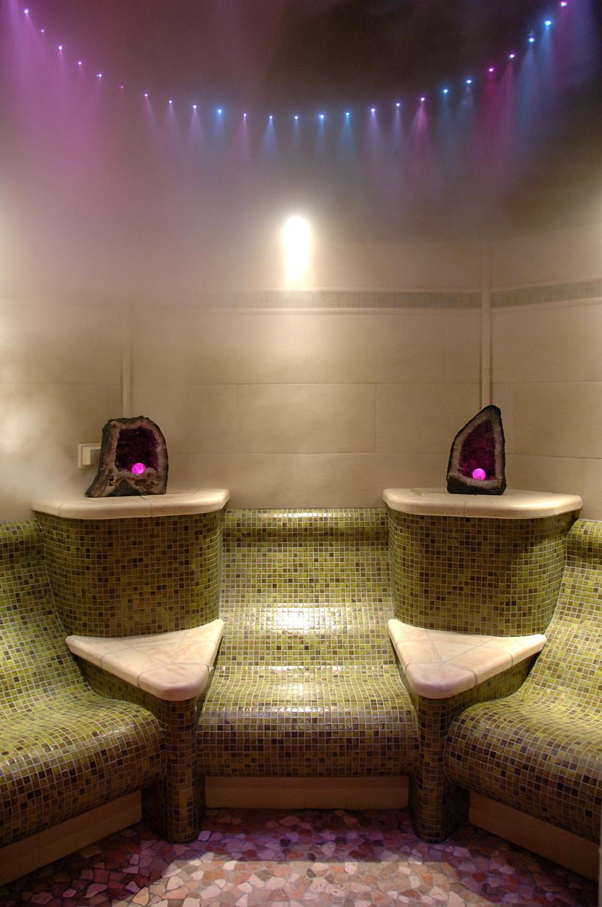 Knights Hill Hotel & Spa
