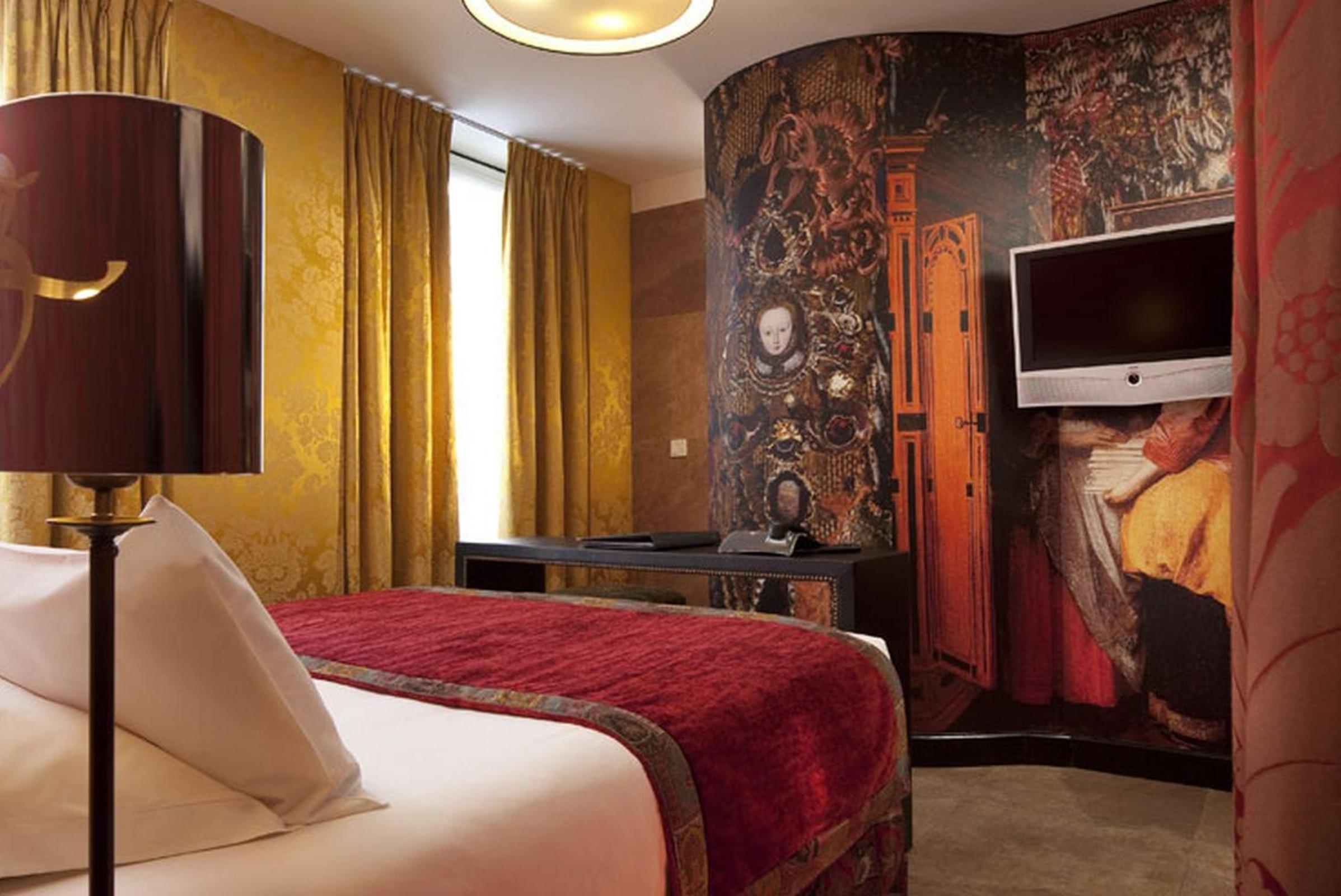 hotel room
