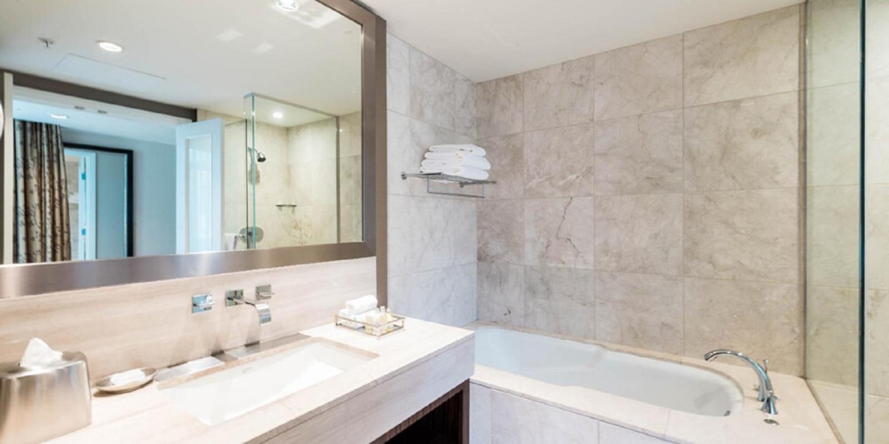 L'Hermitage Hotel