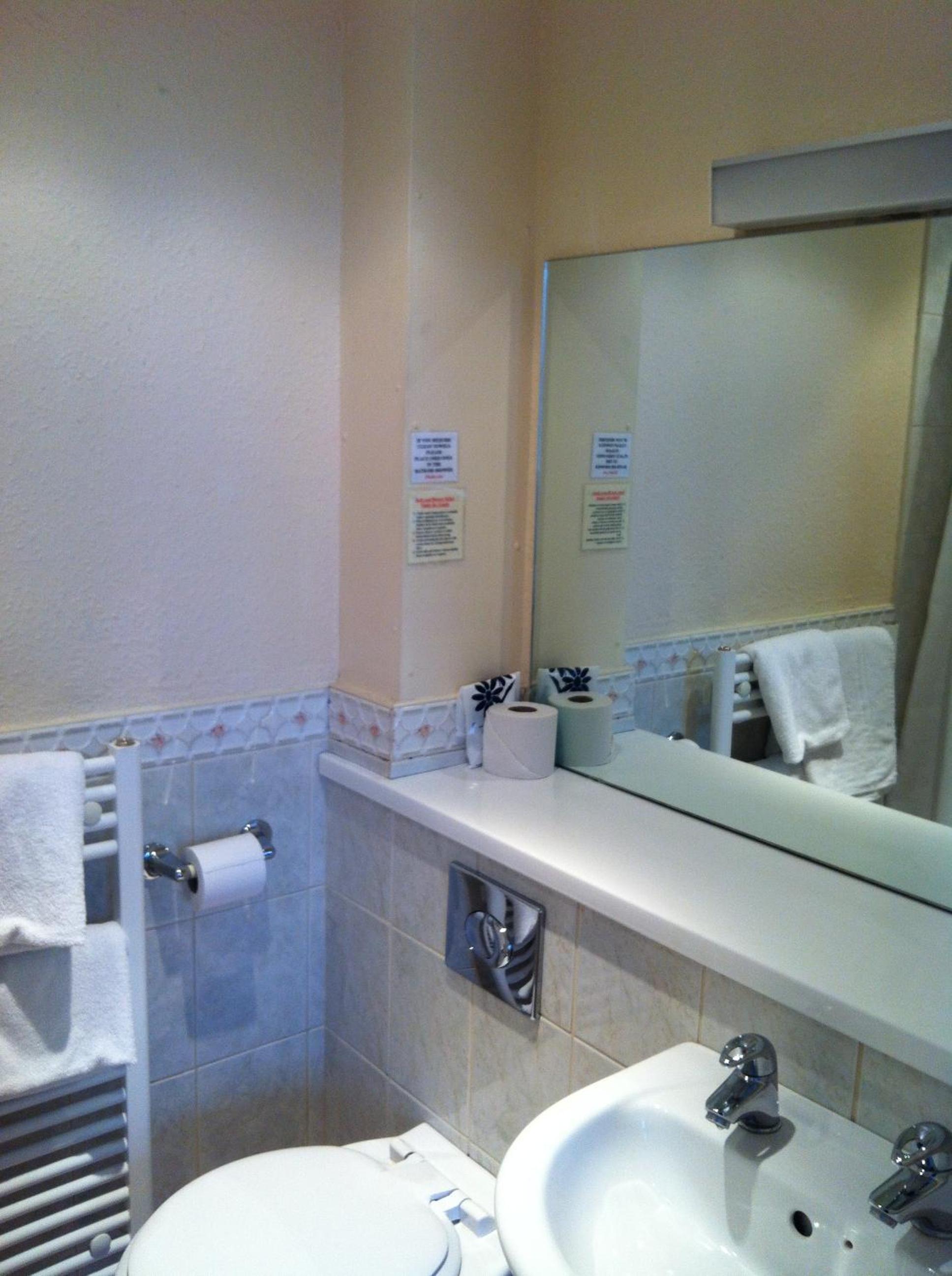 Wheatlands Lodge Hotel