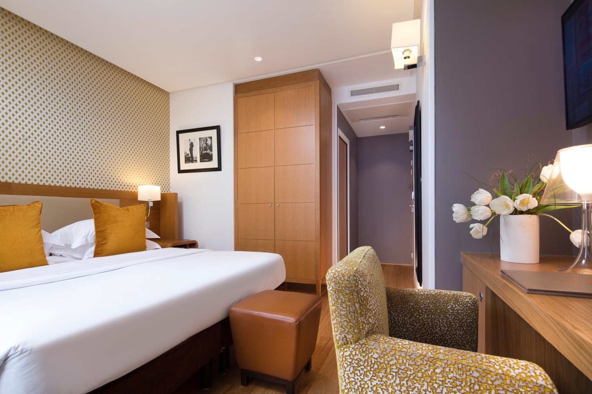 hotel room
