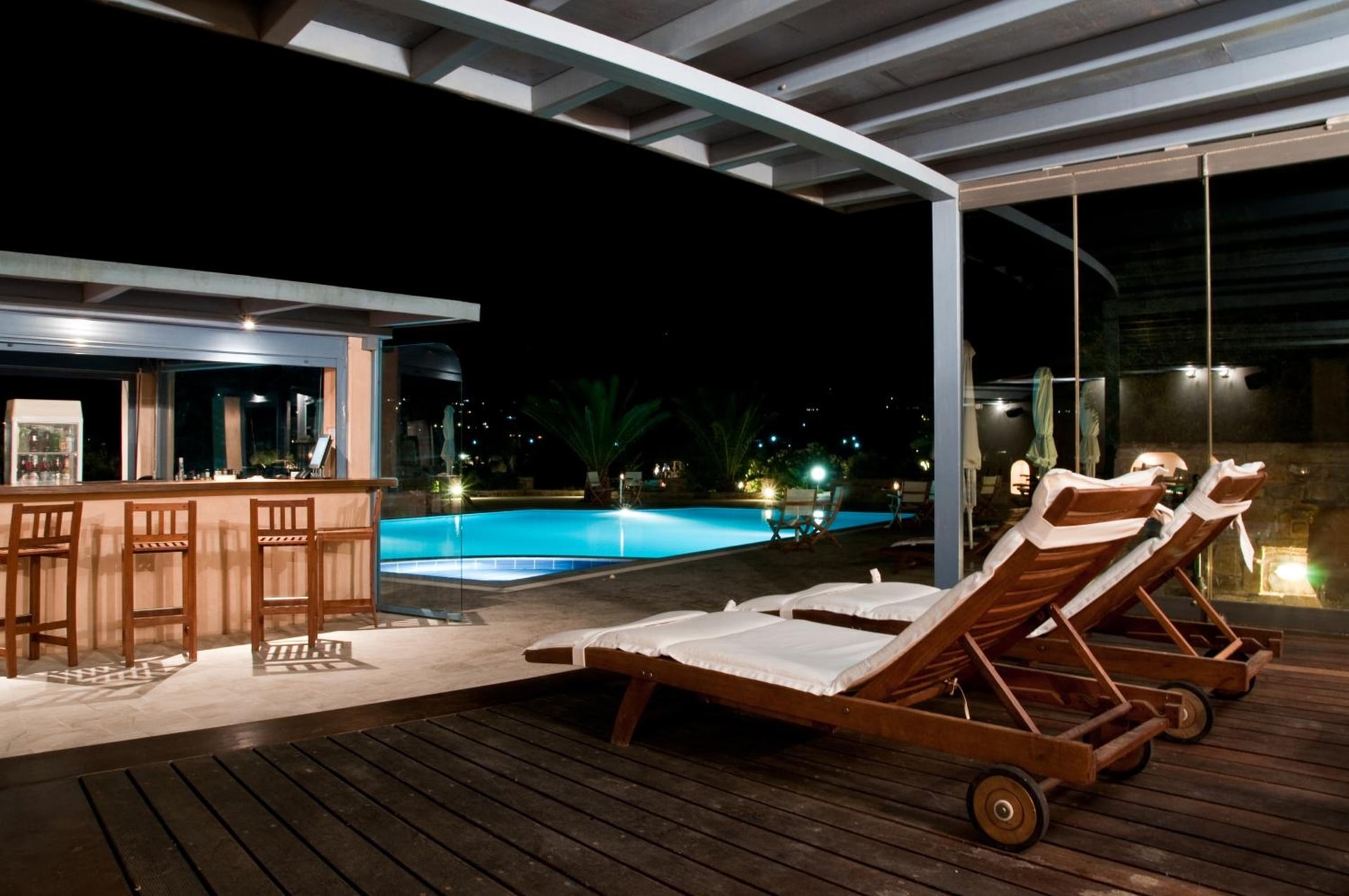 Poseidon of Paros Hotel & Spa