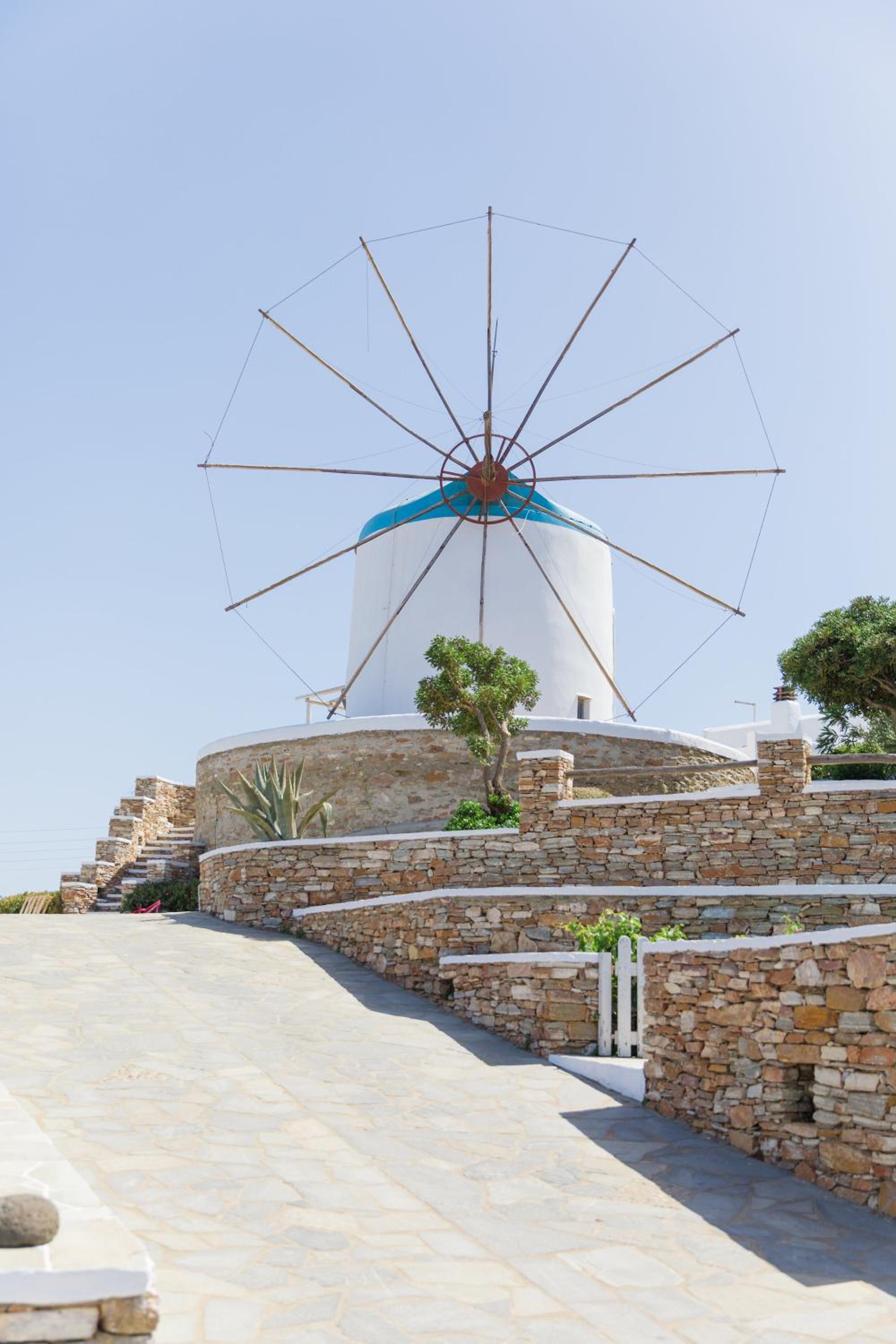 Windmill Bella Vista