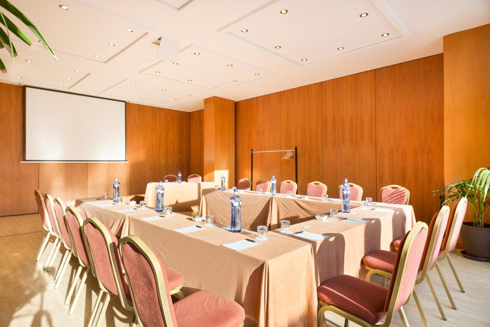 meeting & event spaces