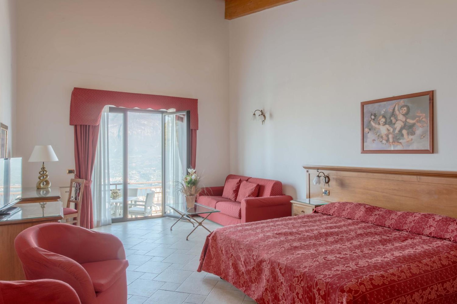 Village Hotel Lucia