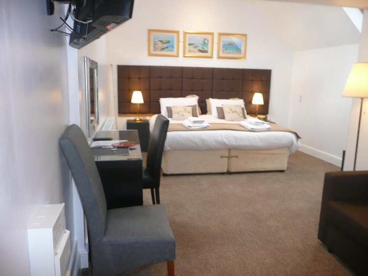 hotel room
