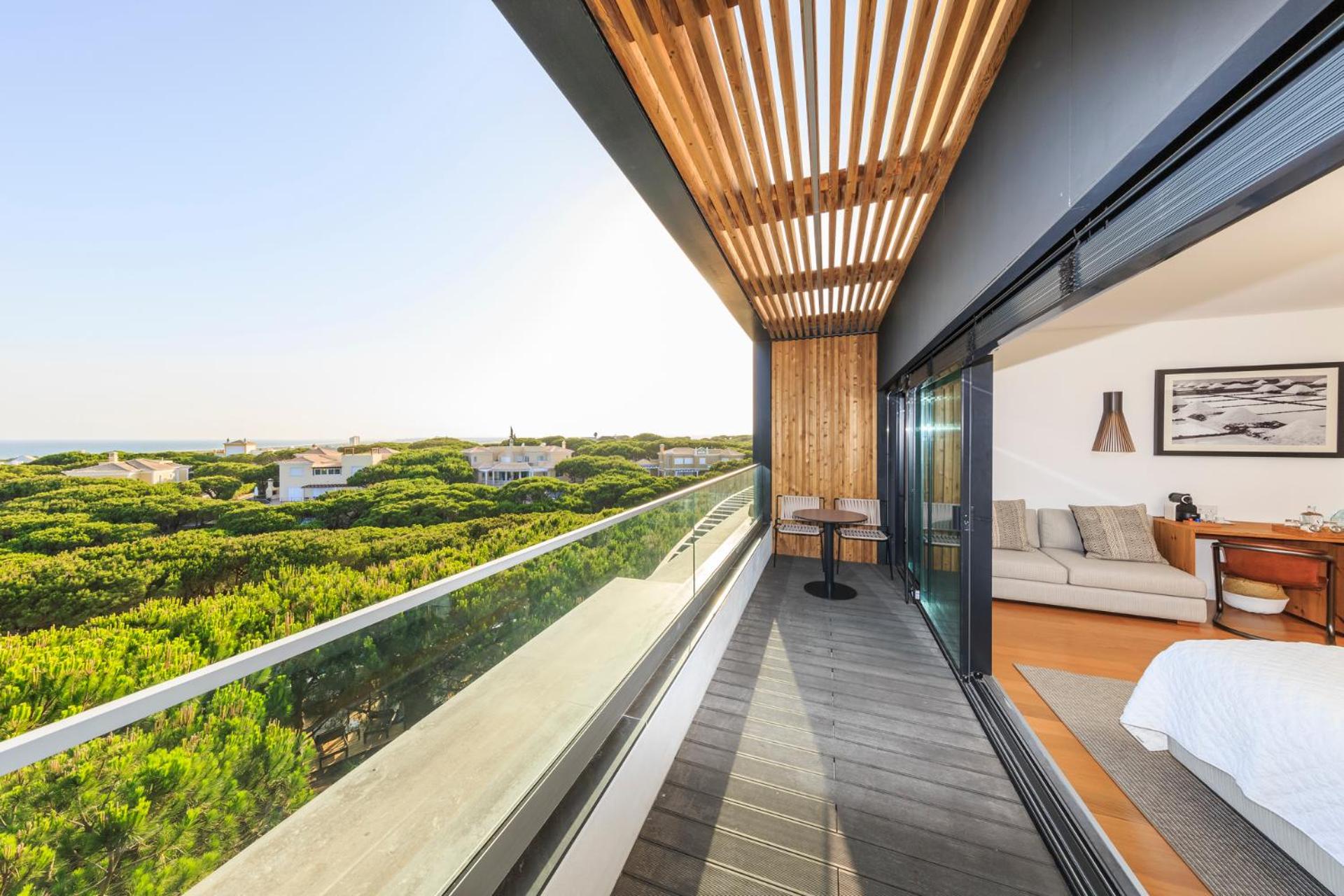 balcony