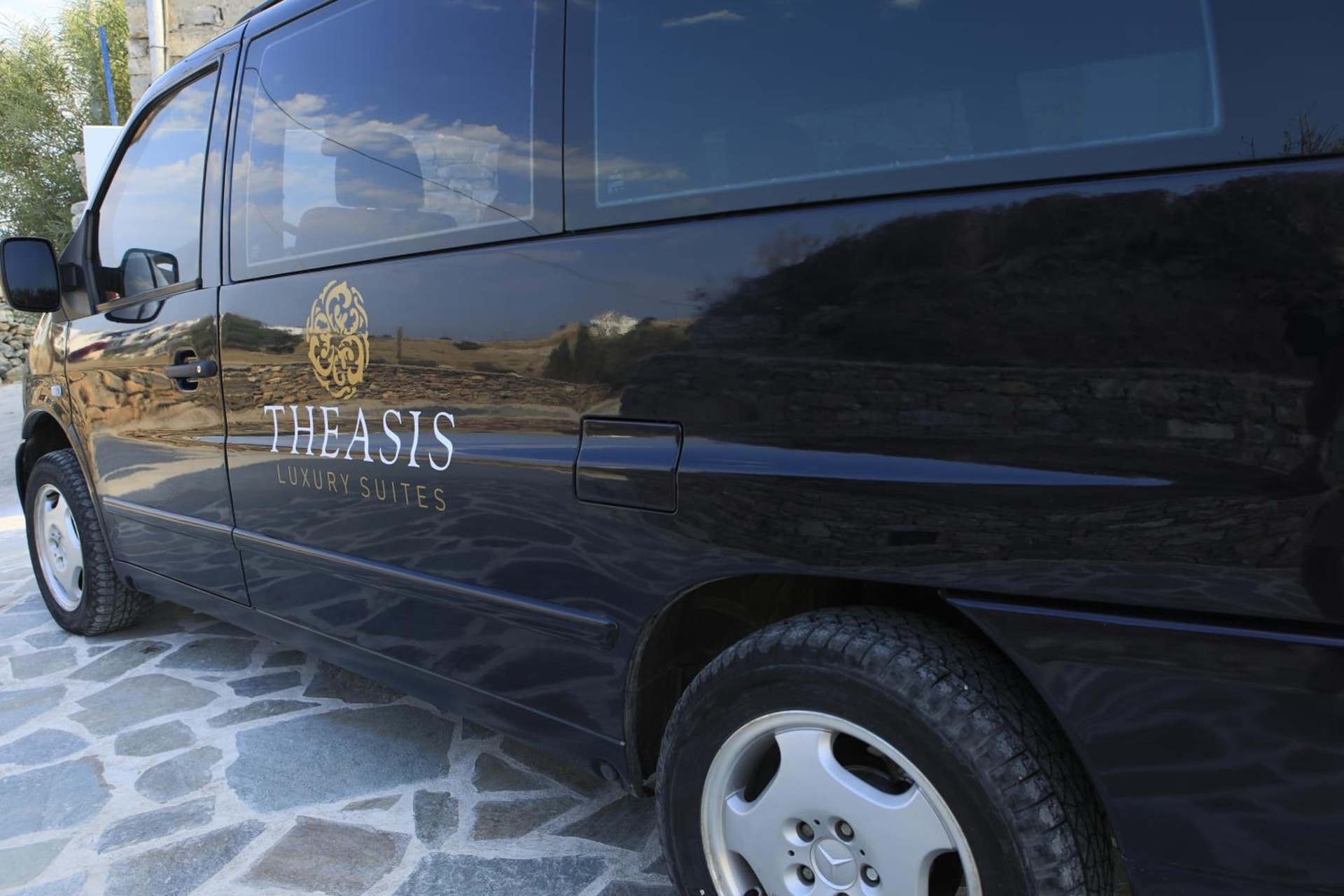 Theasis Luxury Suites
