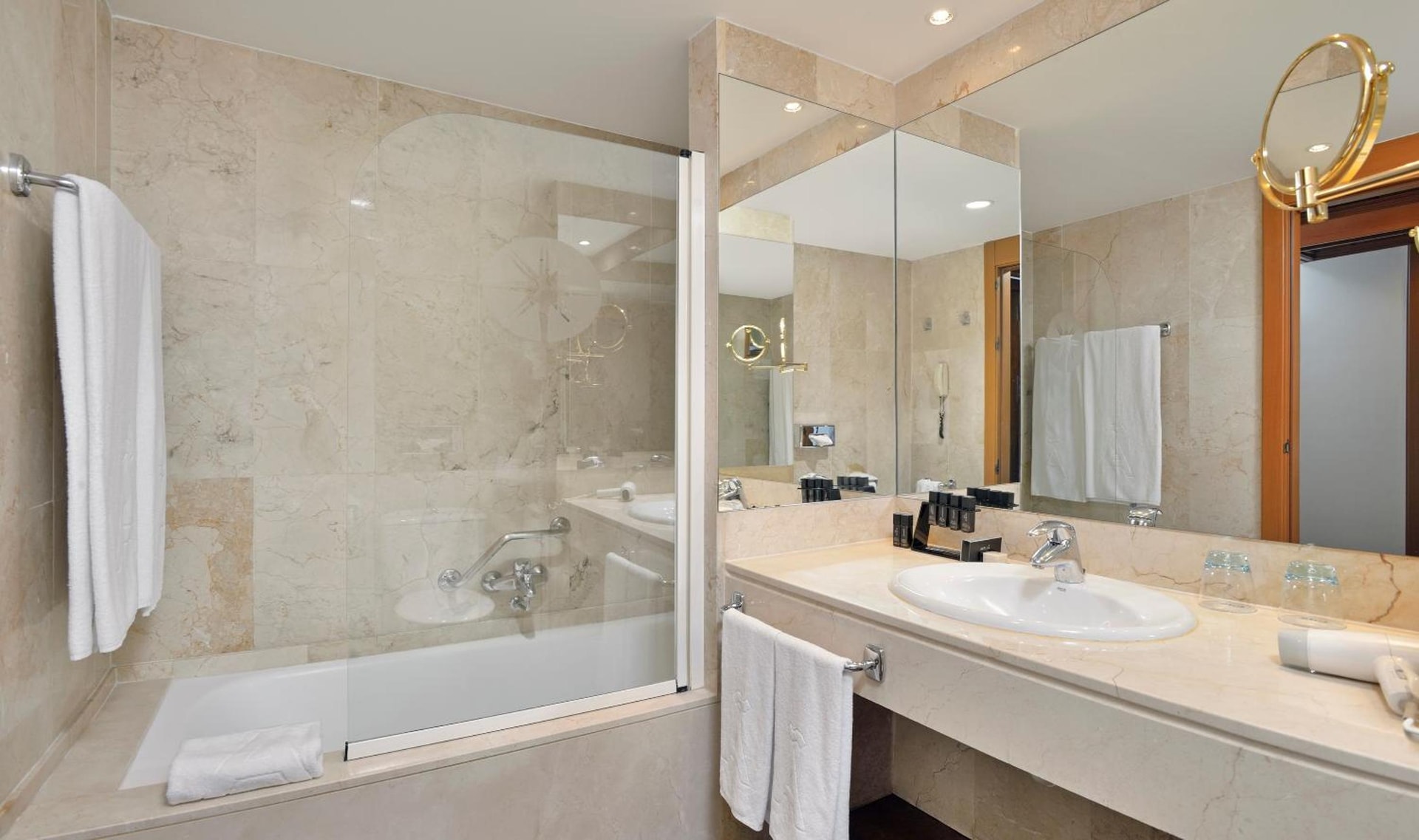 Best Western Premier CMC Girona