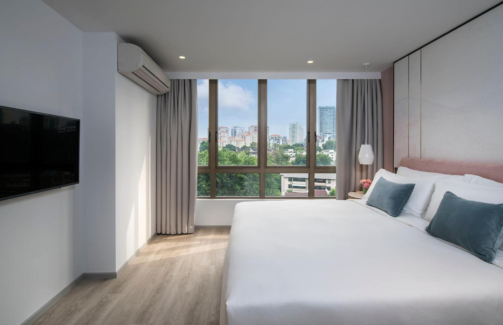 Lanson Place Winsland, Singapore