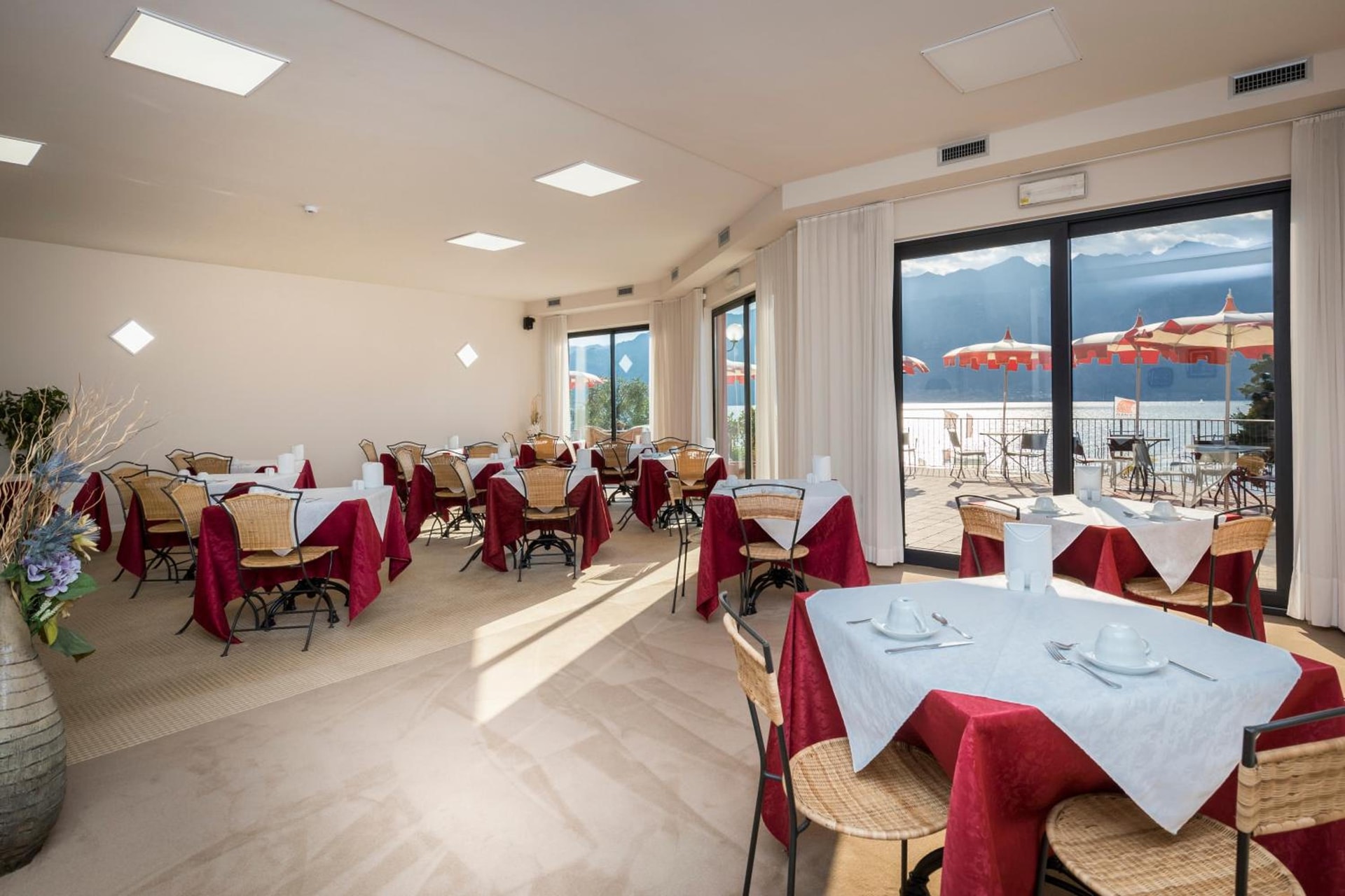 Hotel Oasi Beach