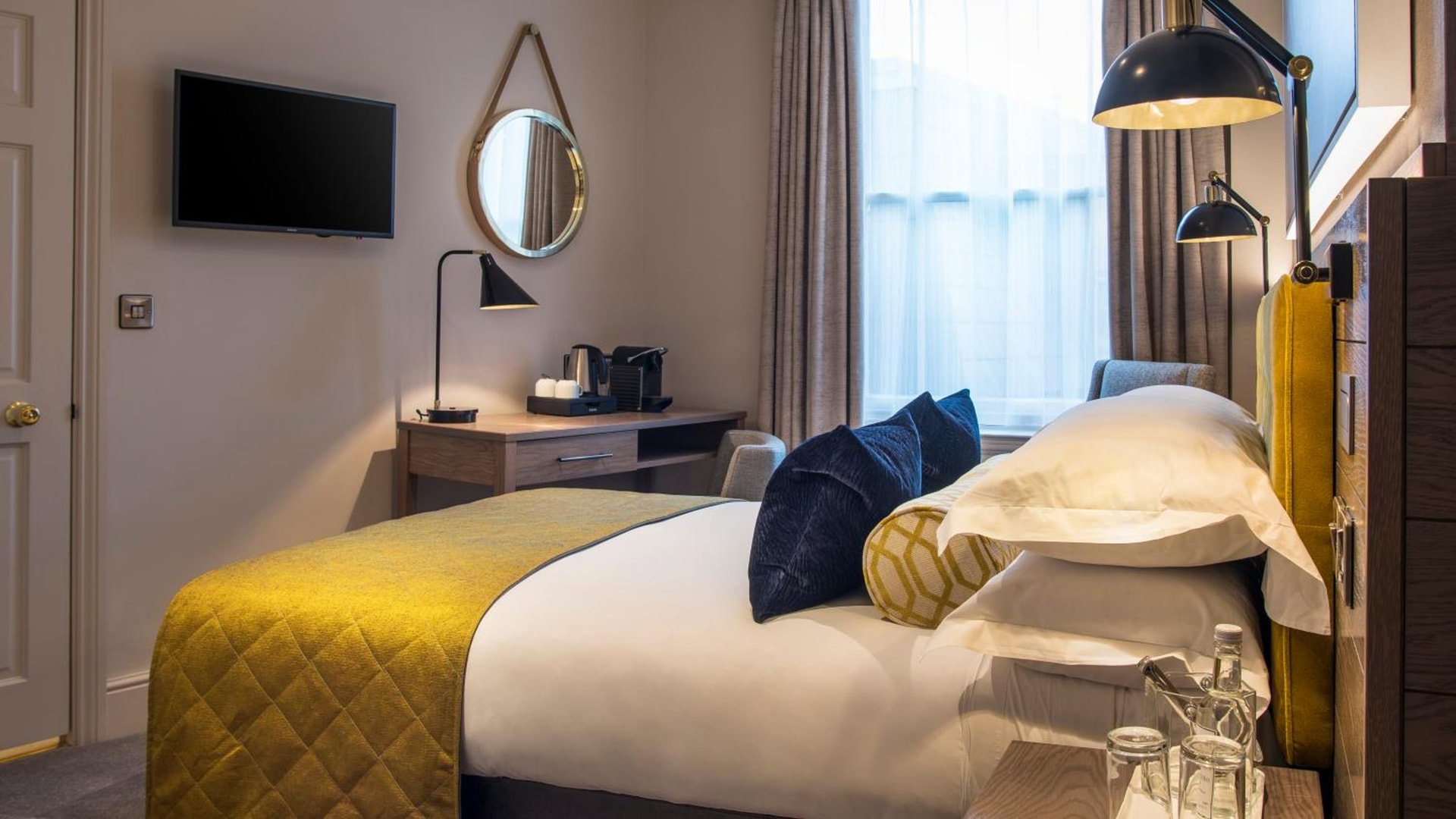 hotel room