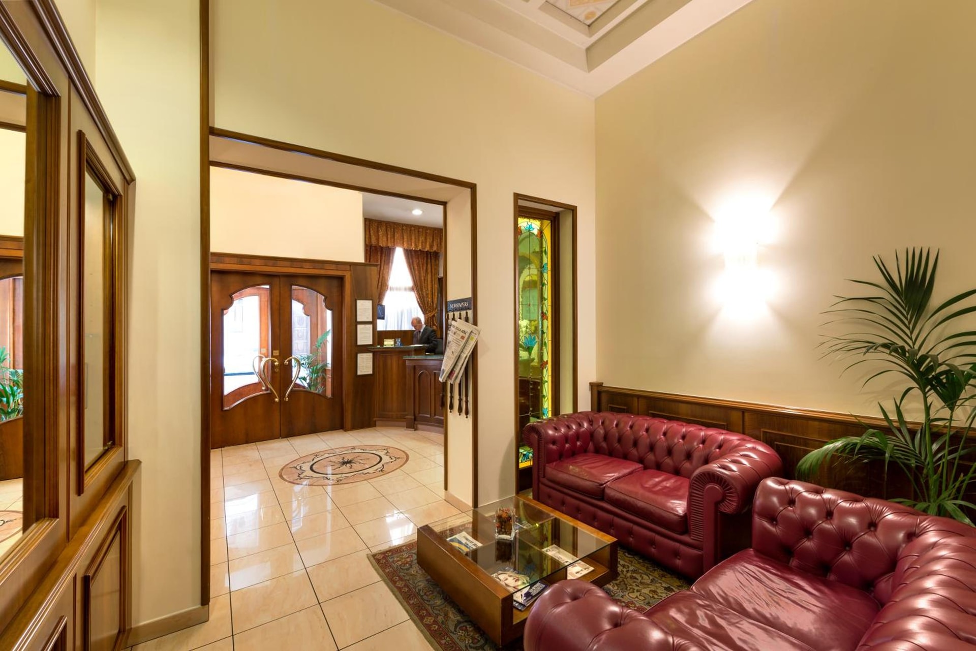 Lancaster Hotel