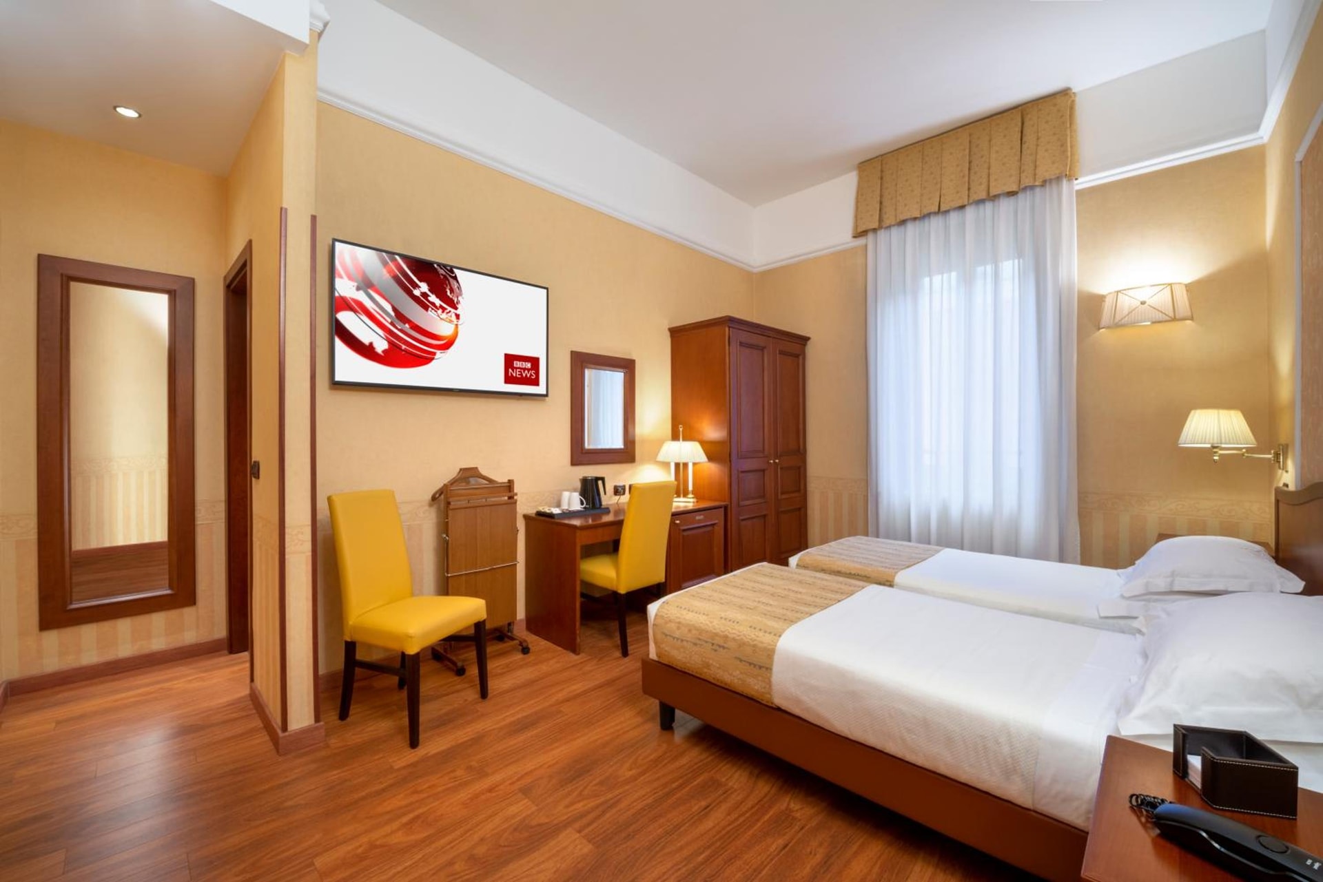 Lancaster Hotel