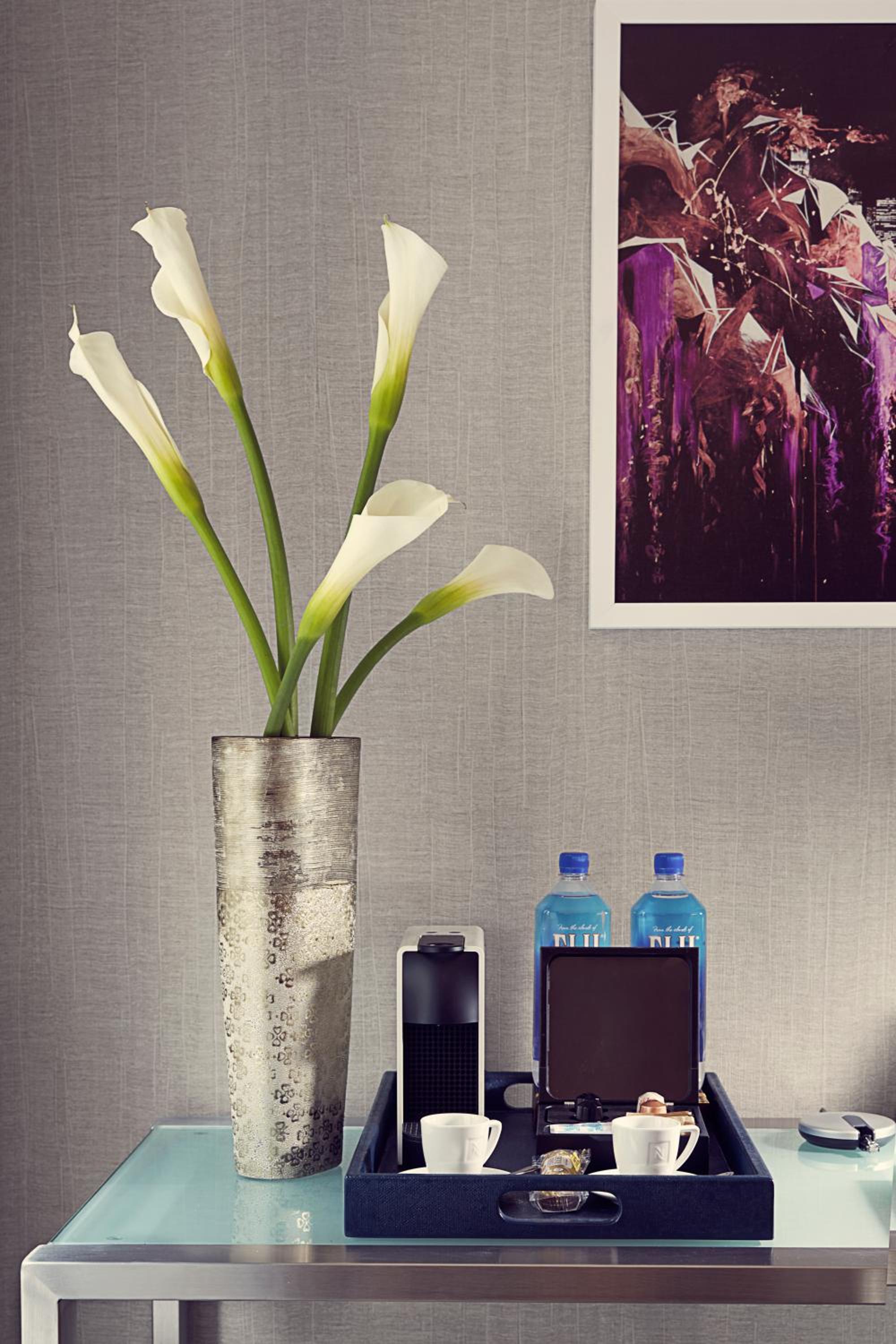 Artezen Hotel