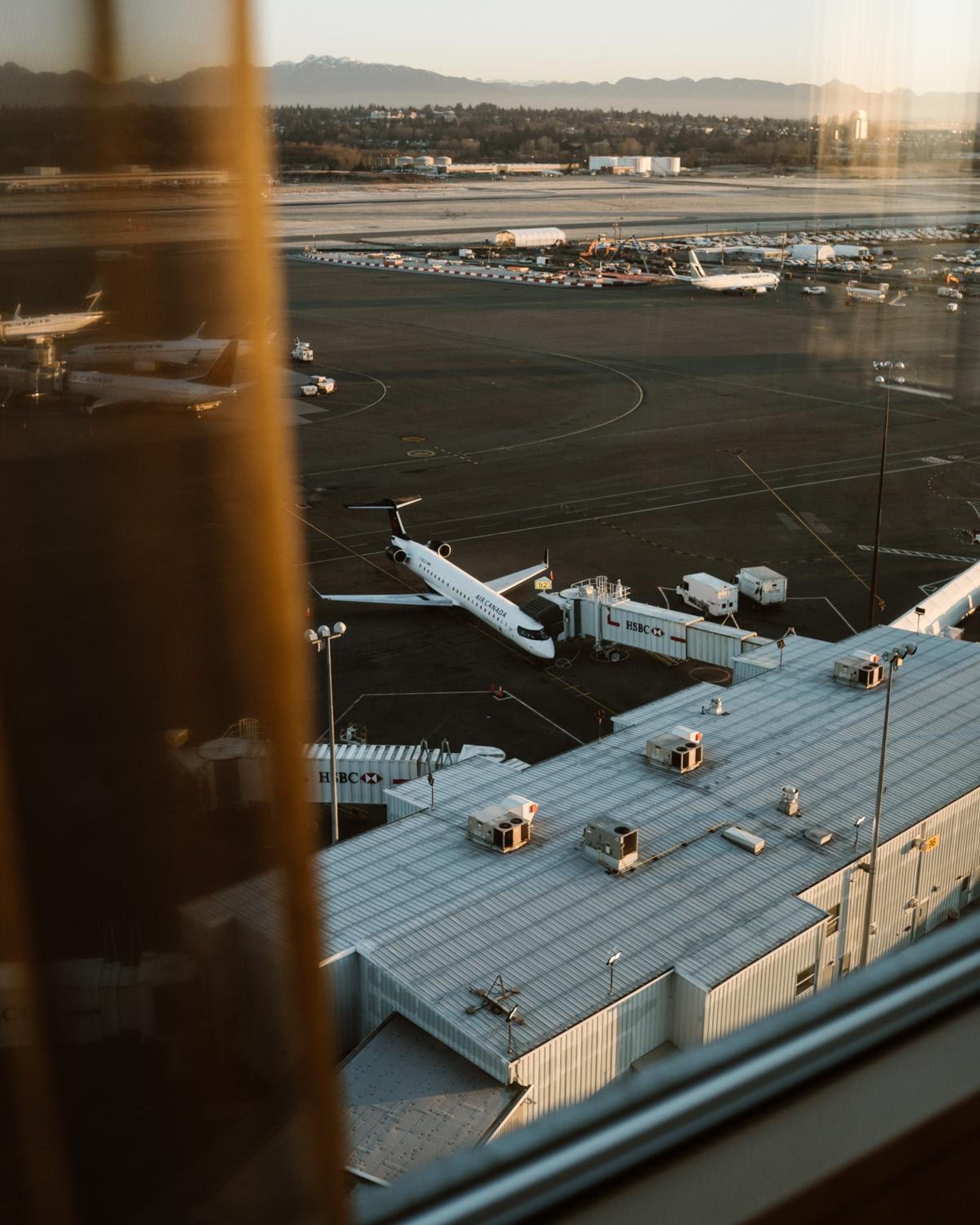 Fairmont Vancouver Airport In-Terminal Hotel