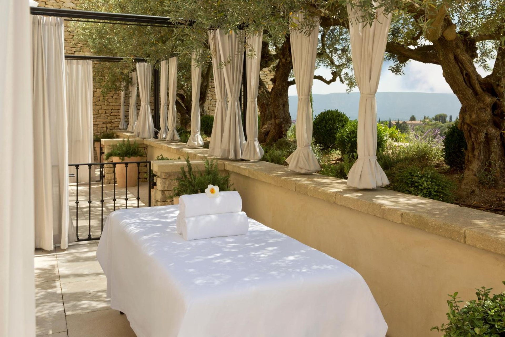 Airelles Gordes, La Bastide