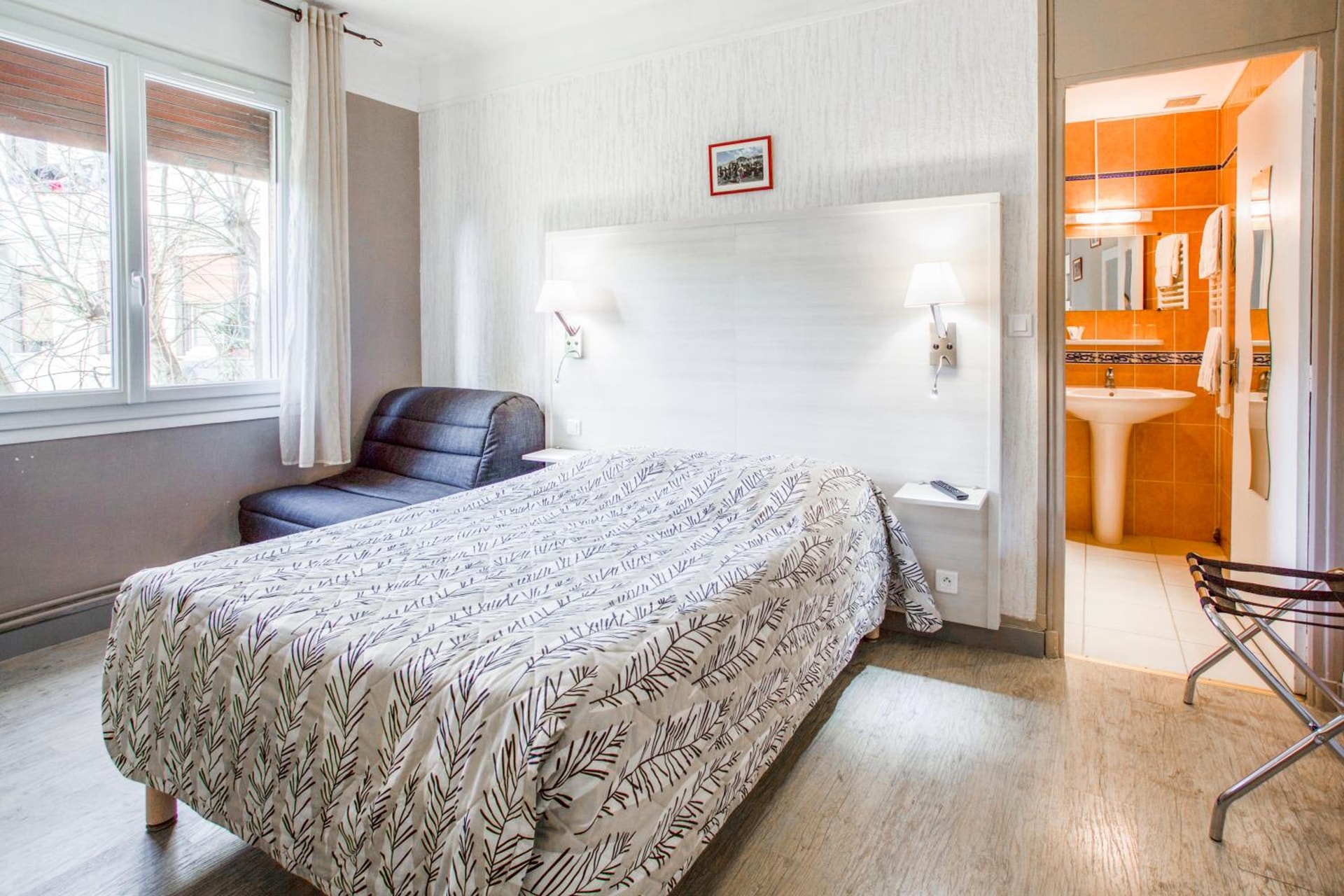 hotel room