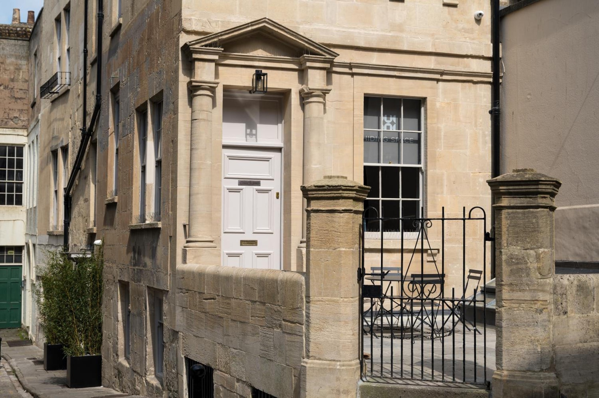 Hiding Space - Trim Street Apartments