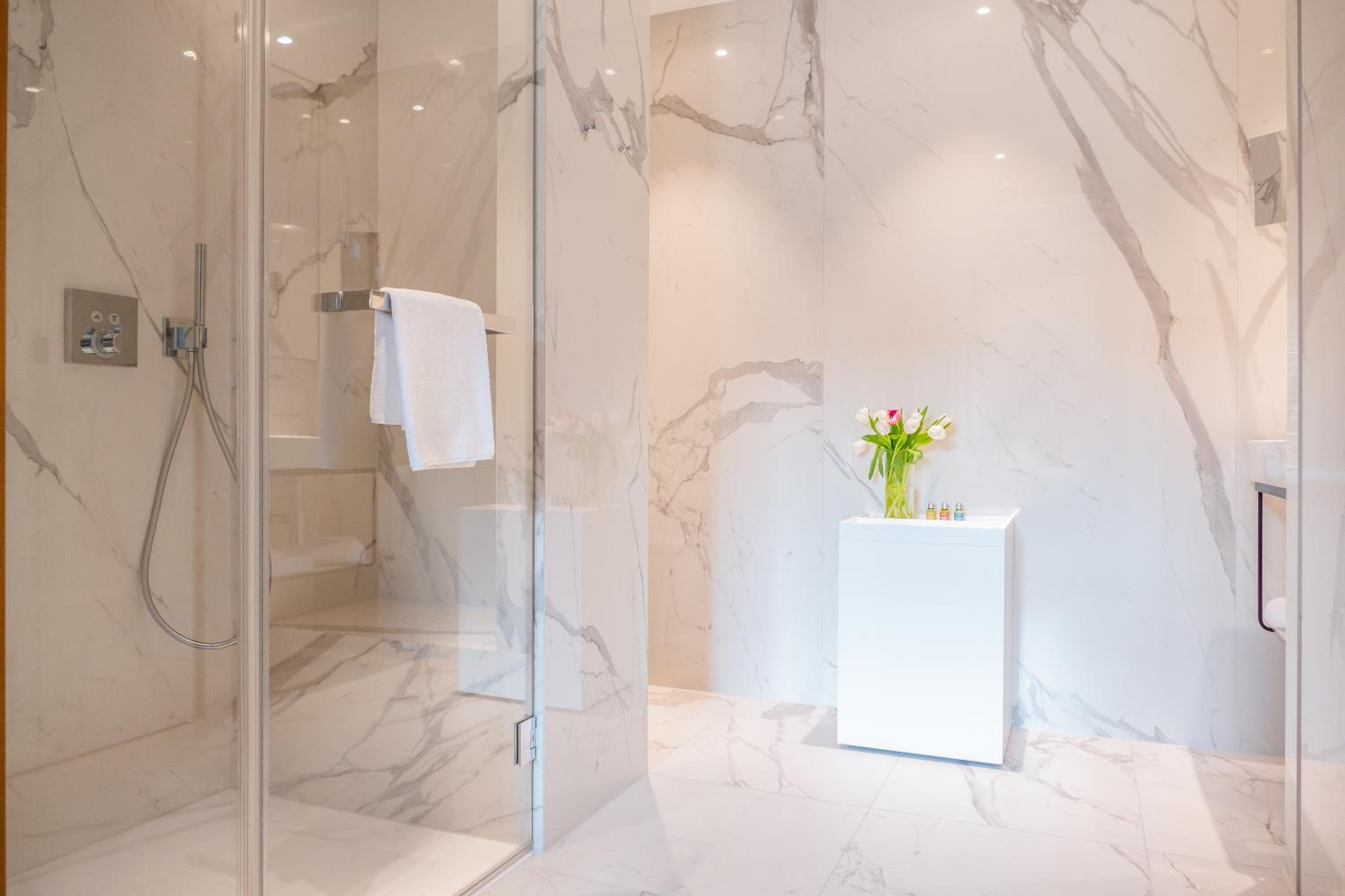 Hotel D Geneva