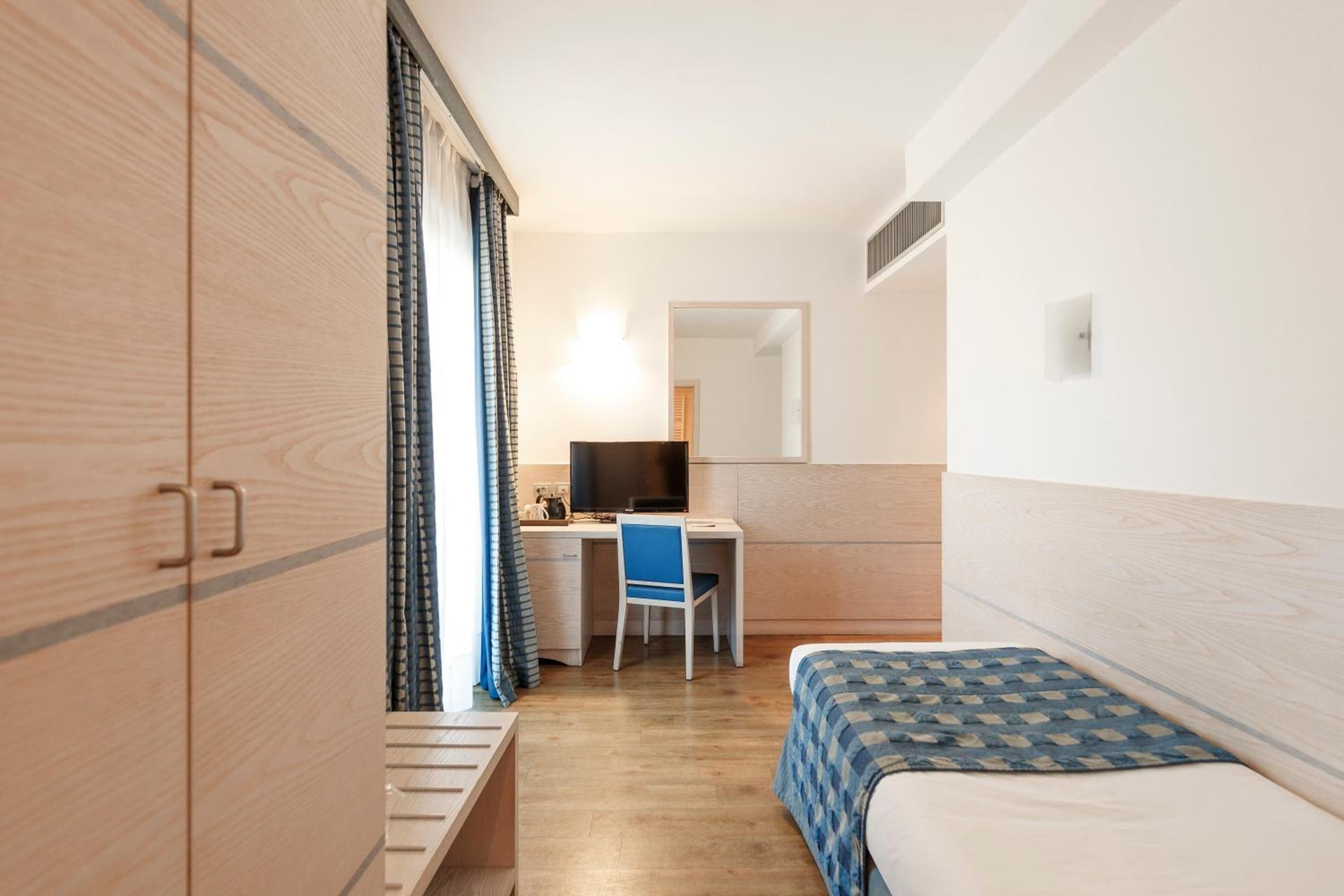 Caravel Bike Hotel
