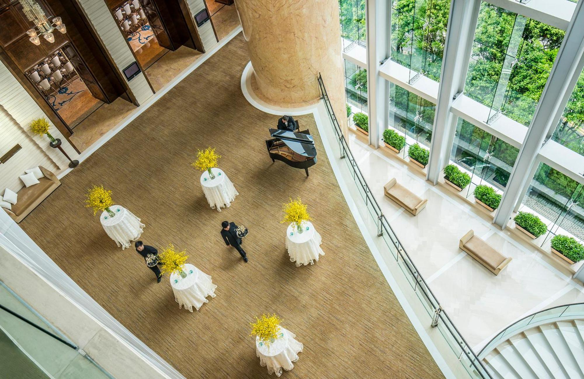 Four Seasons Hotel Hong Kong
