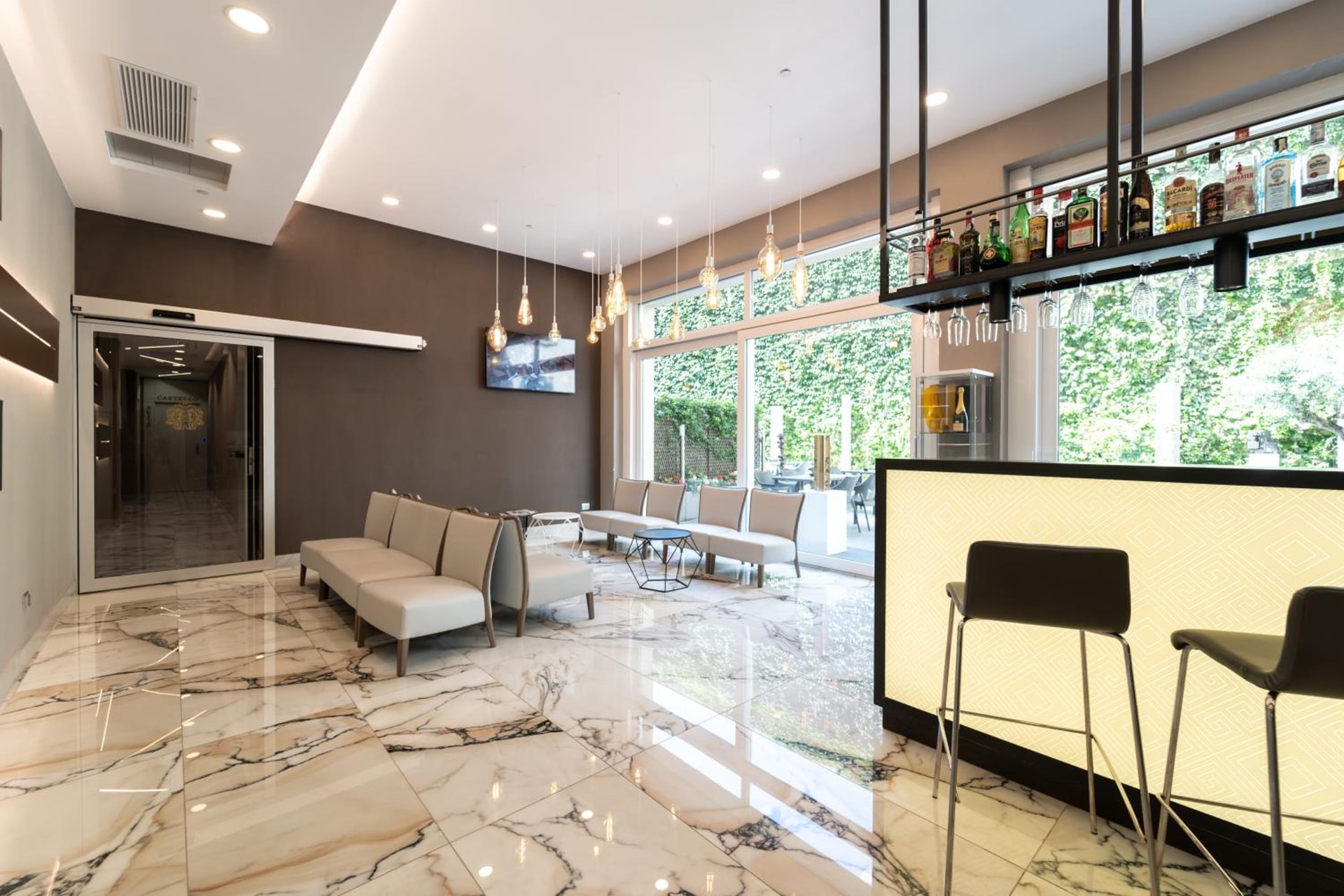lounge