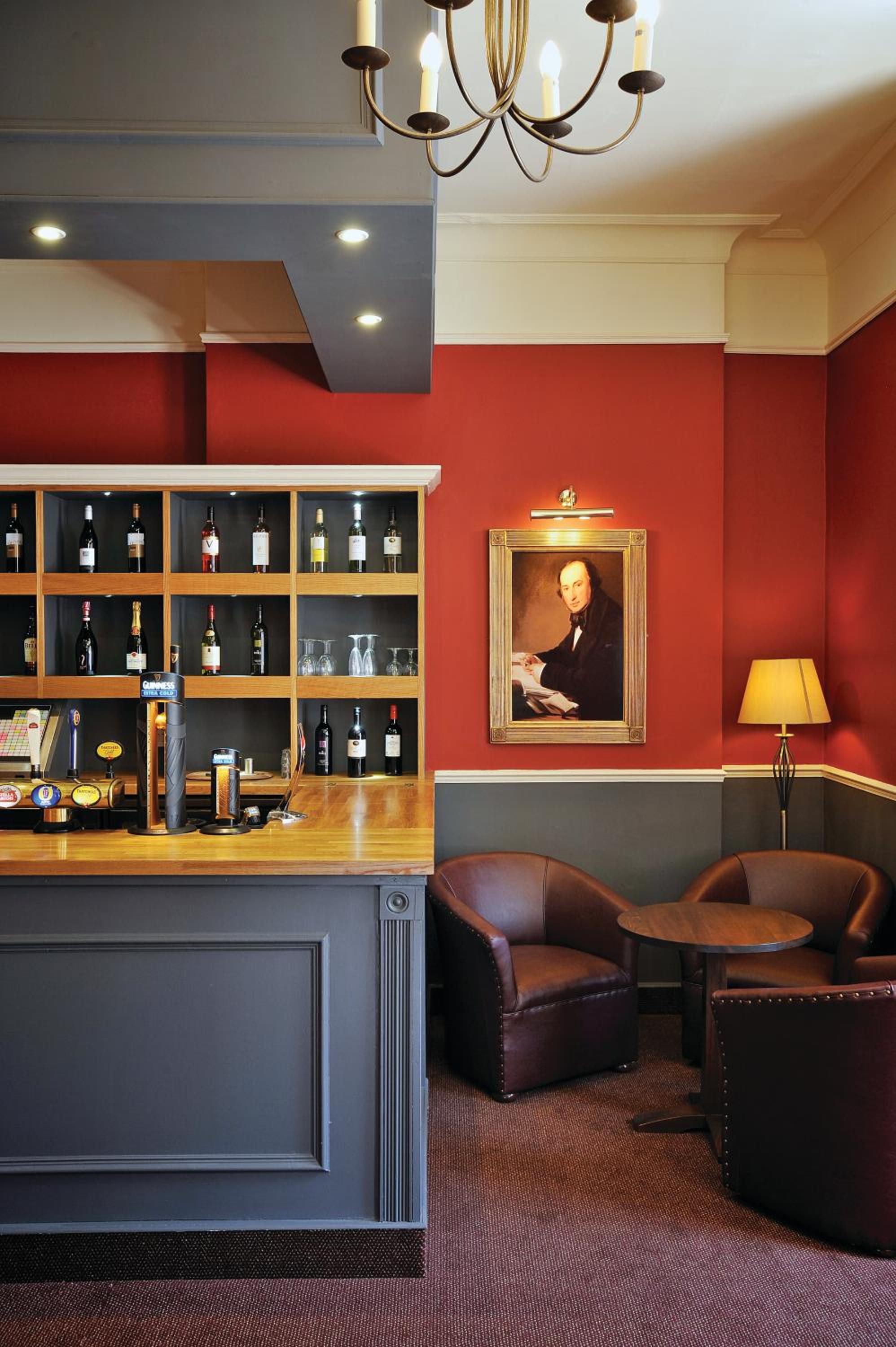 Royal Hotel