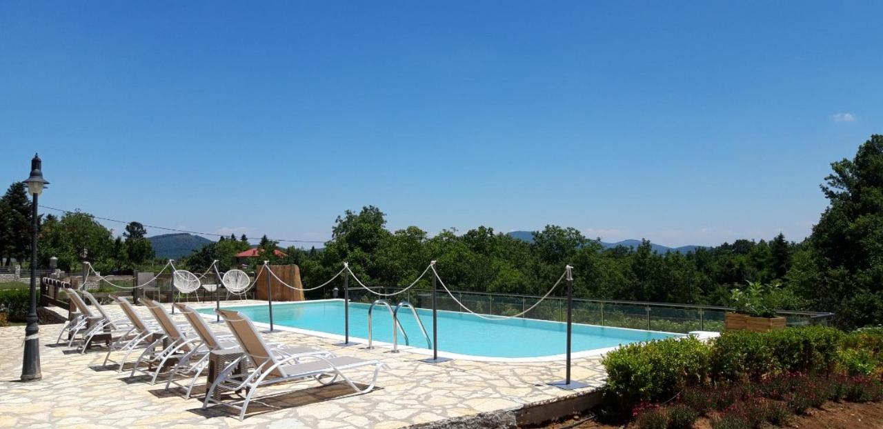 Aiolides Hotel