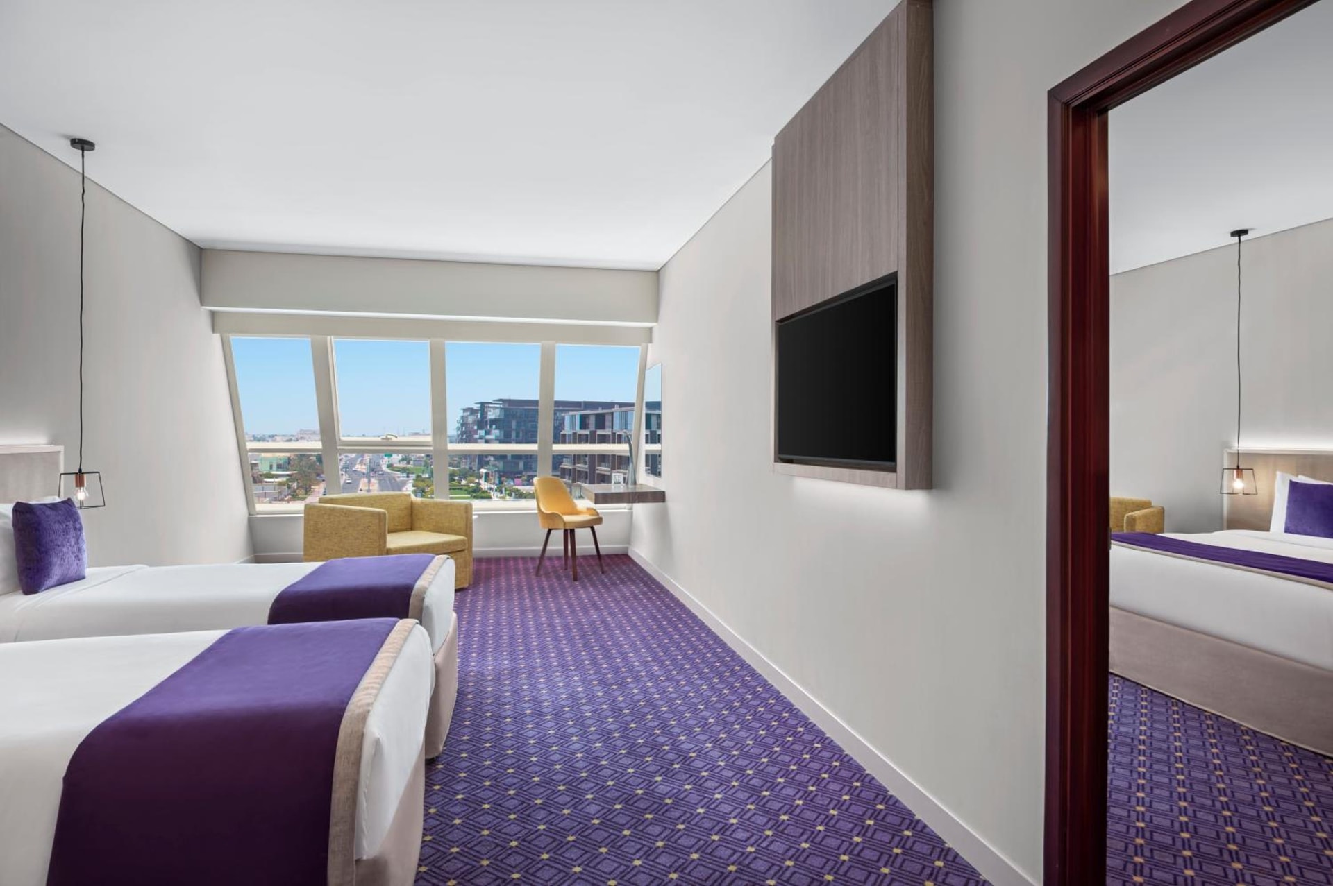 Leva Hotel and Suites, Opposite Downtown