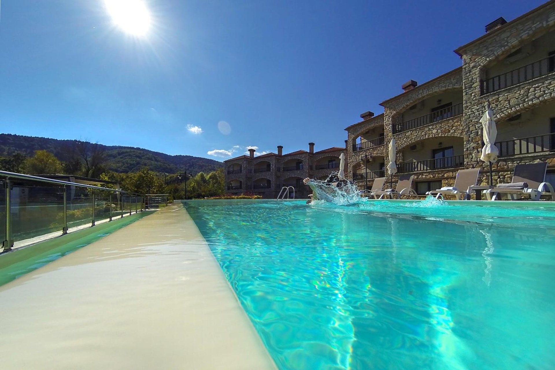 Aiolides Hotel