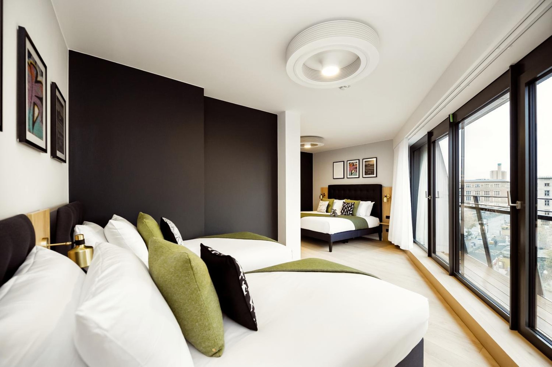Wilde Aparthotels Berlin, Checkpoint Charlie