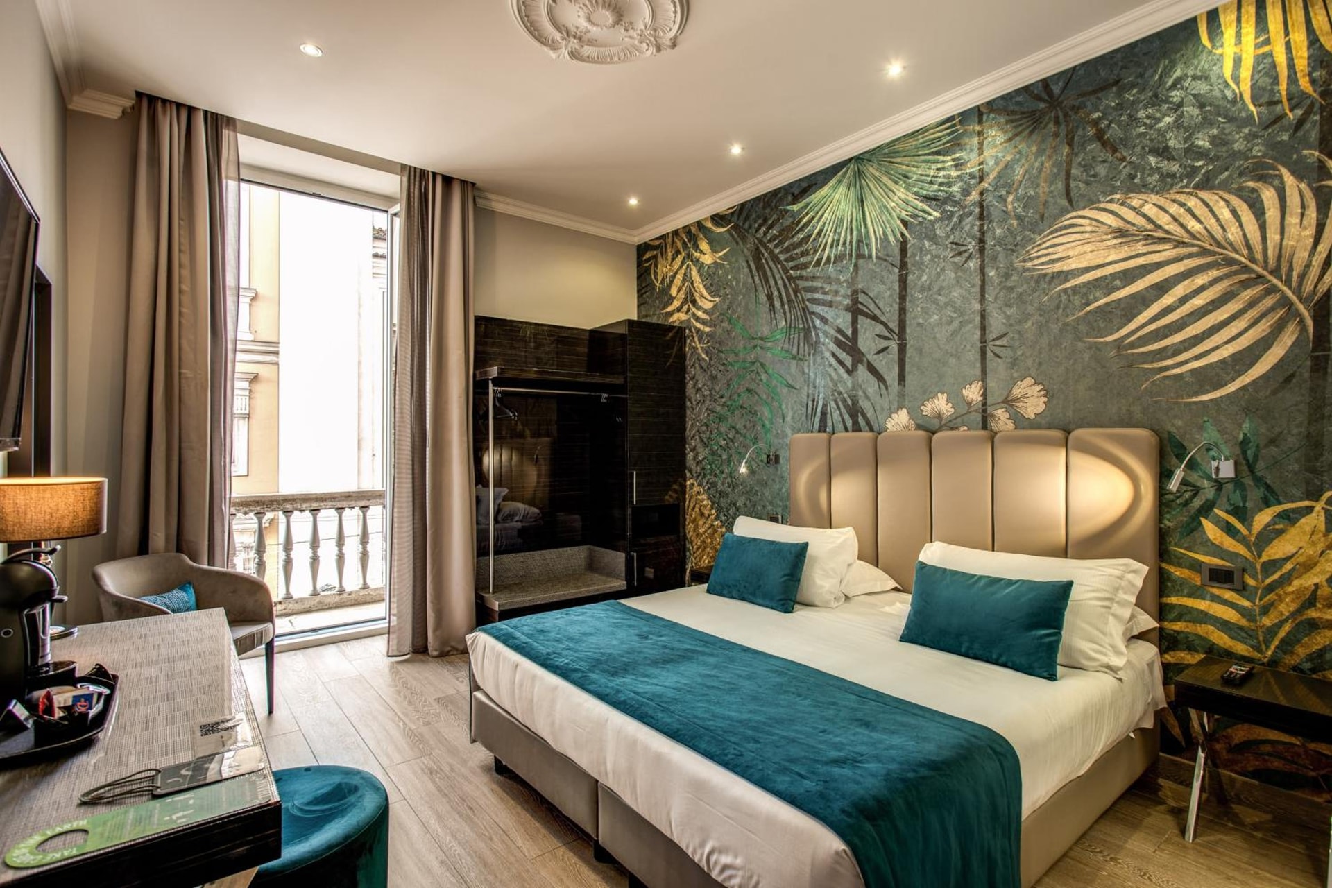 hotel room