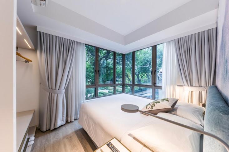 Lanson Place Winsland, Singapore