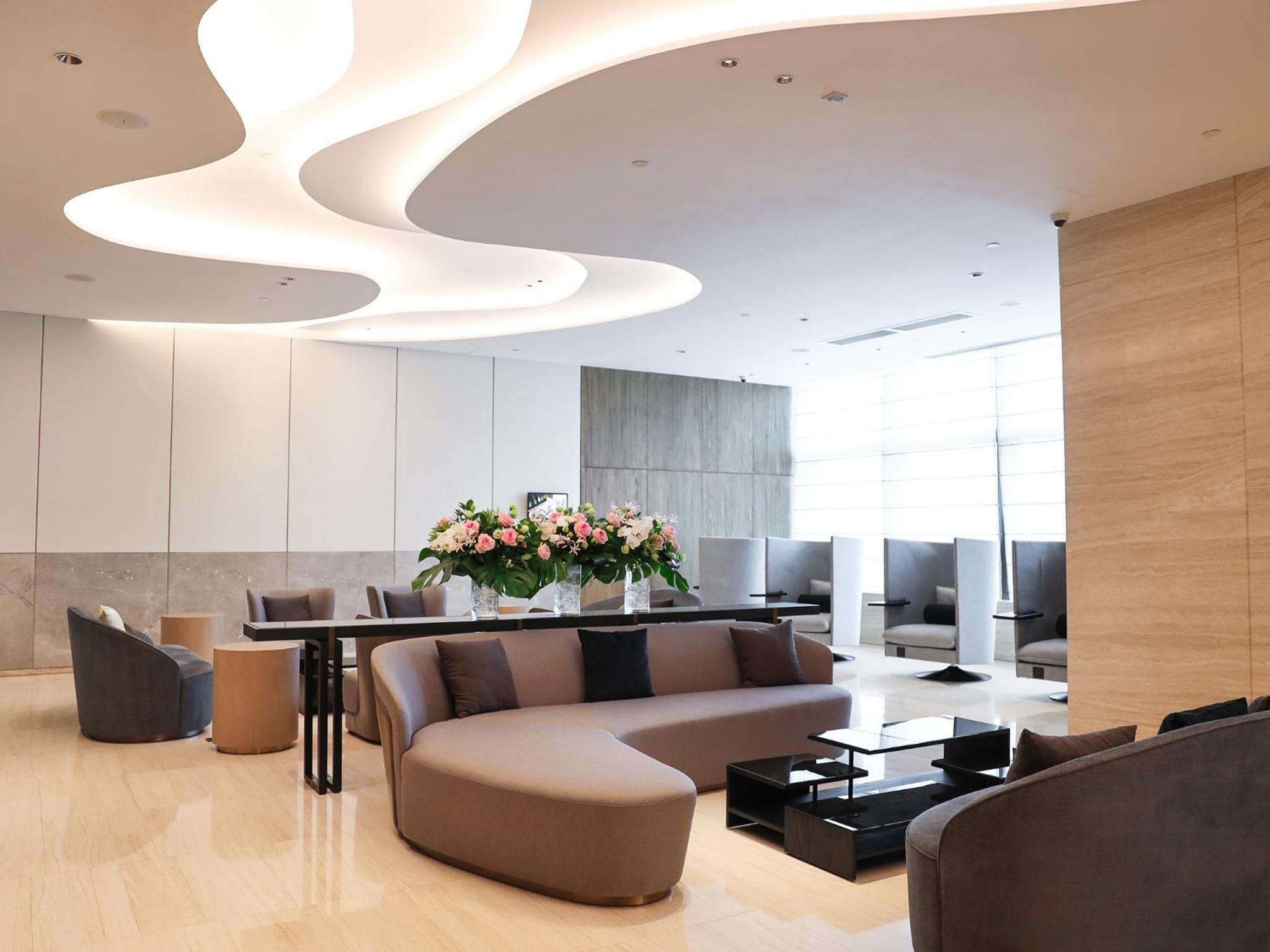 Oasis Aurum 181 Hotel