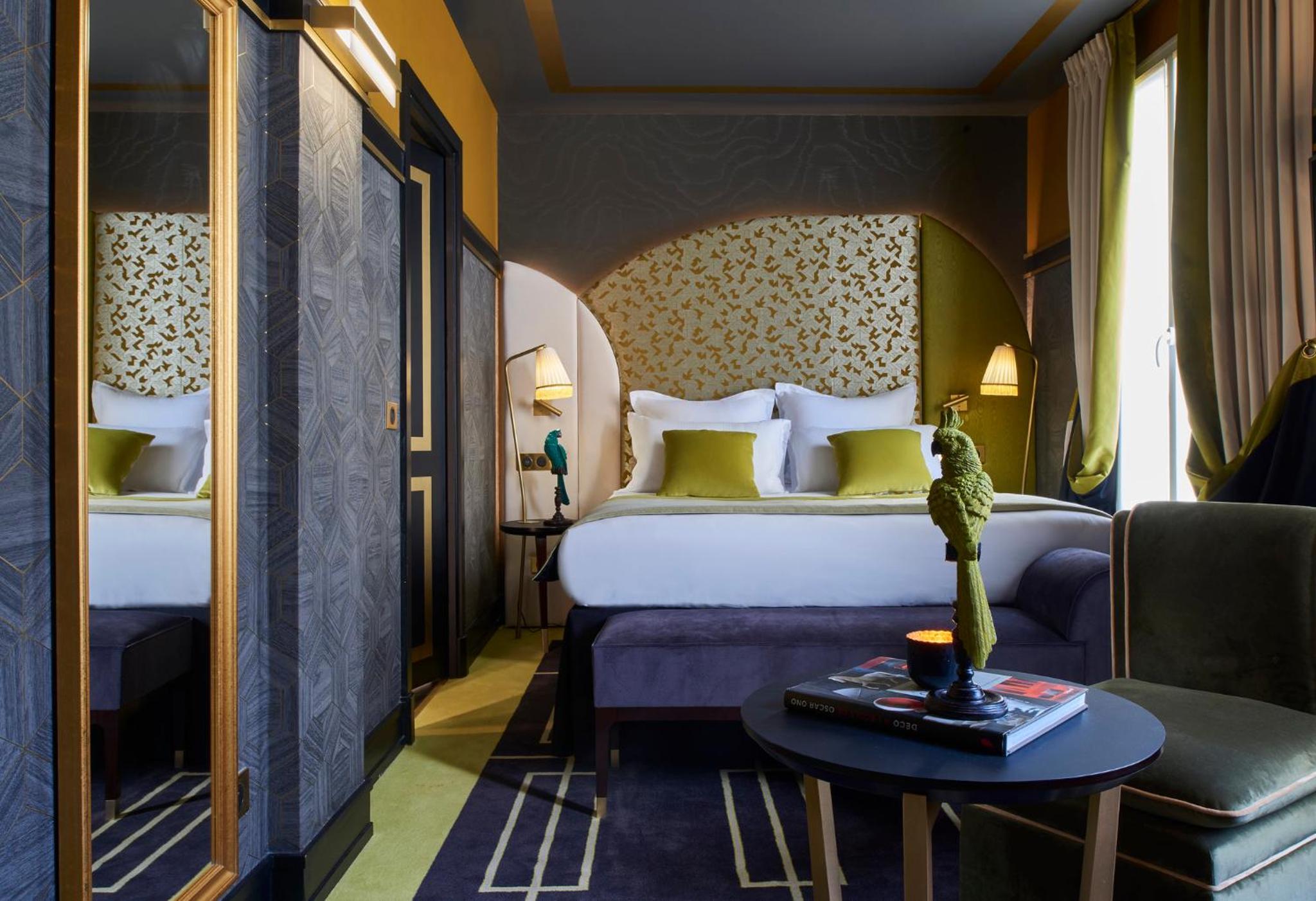 hotel room